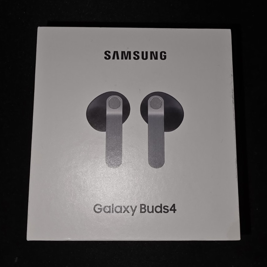 Samsung Galaxy Buds4 *BRAND NEW*  *SEALED*