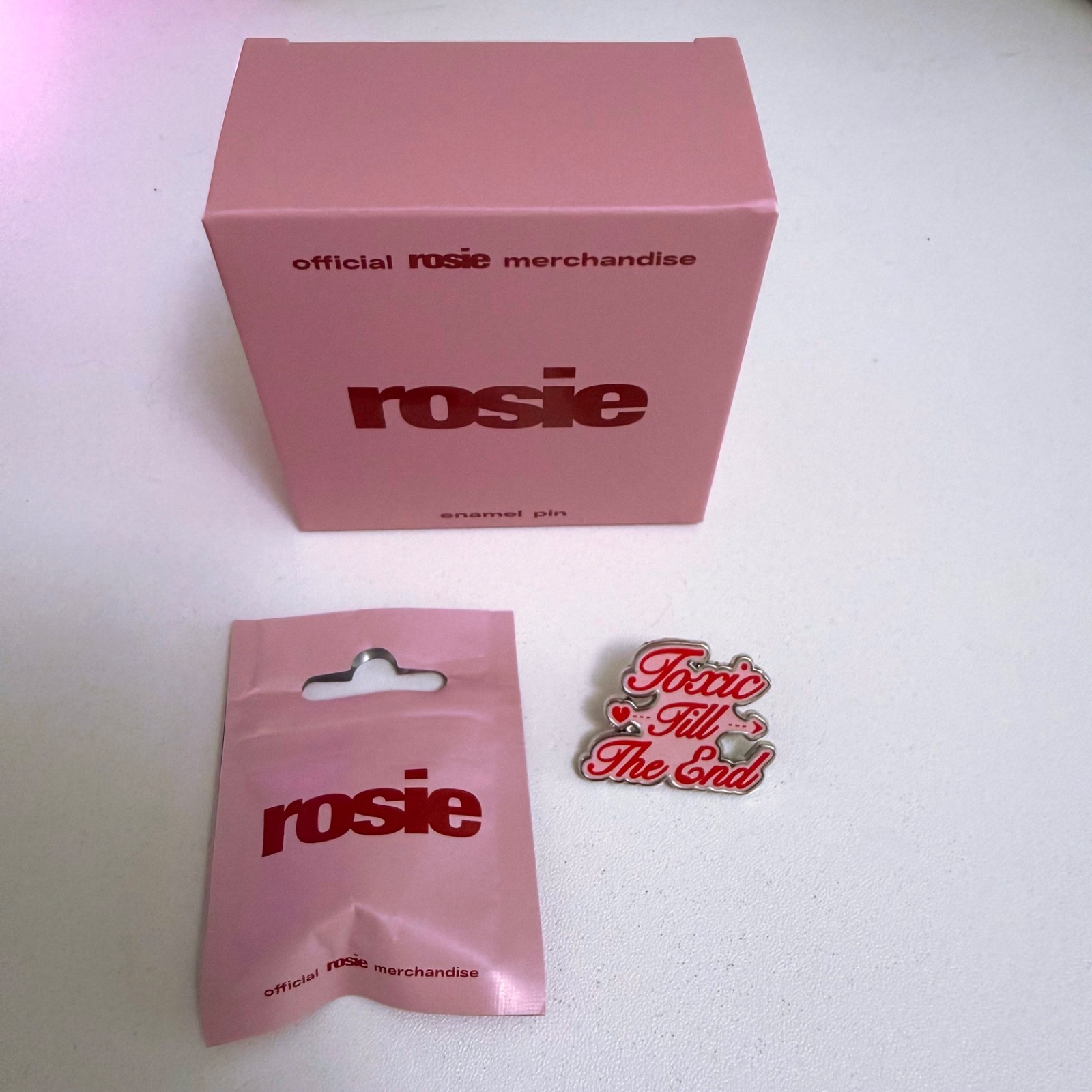 Rosé - Official Rosie merch - Enamel 'Toxic Till The End' Pin - Pop-up Blackpink