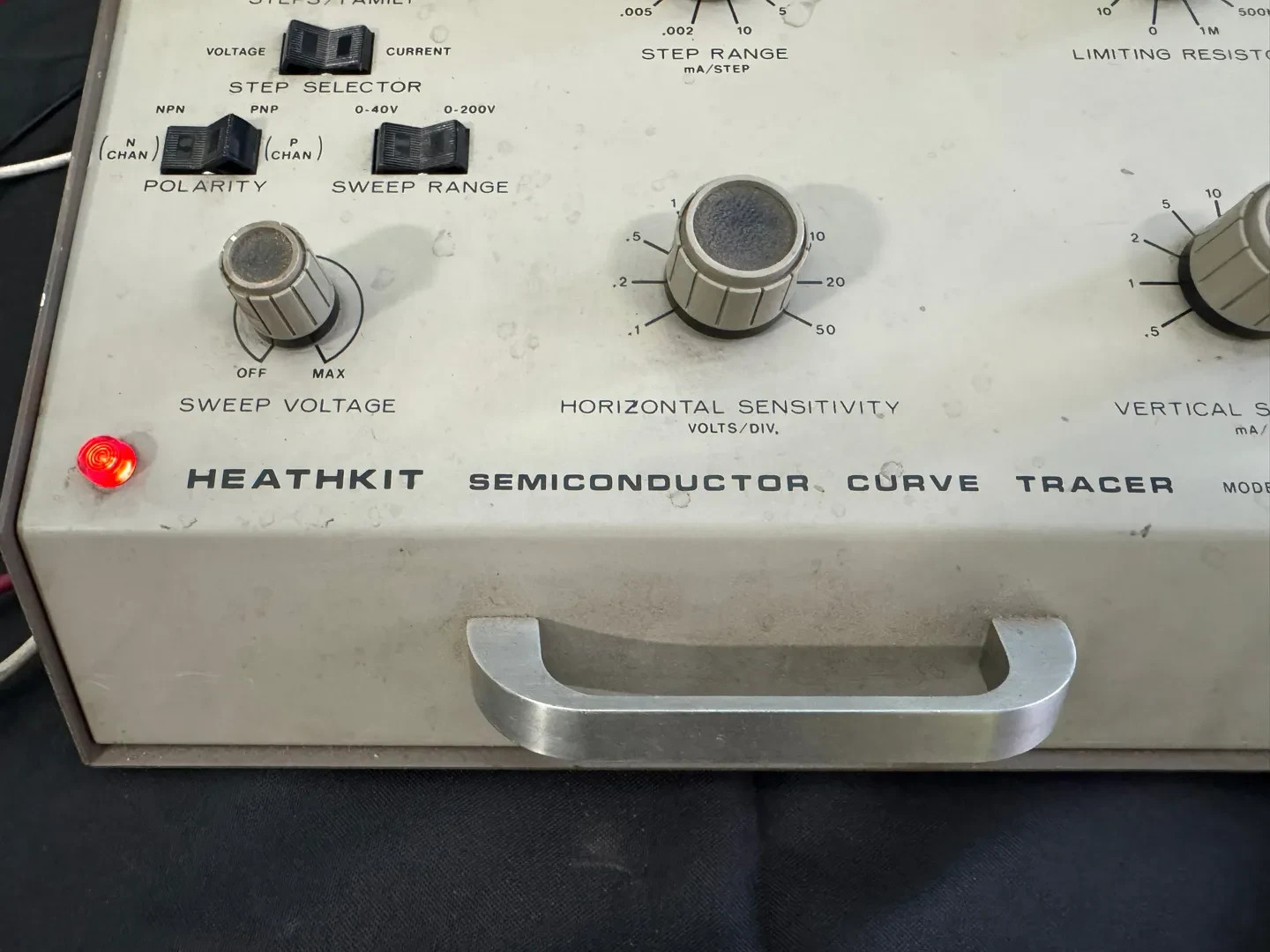 Heathkit IT-1121 Semiconductor Curve Tracer