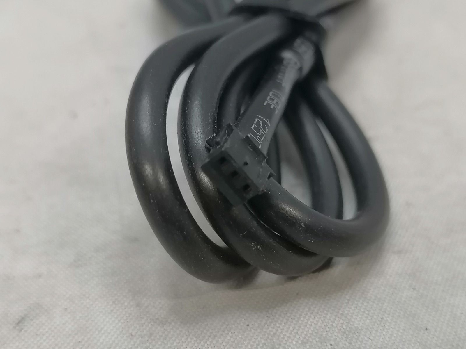 AMD Wraith Cooler Cables for RGB