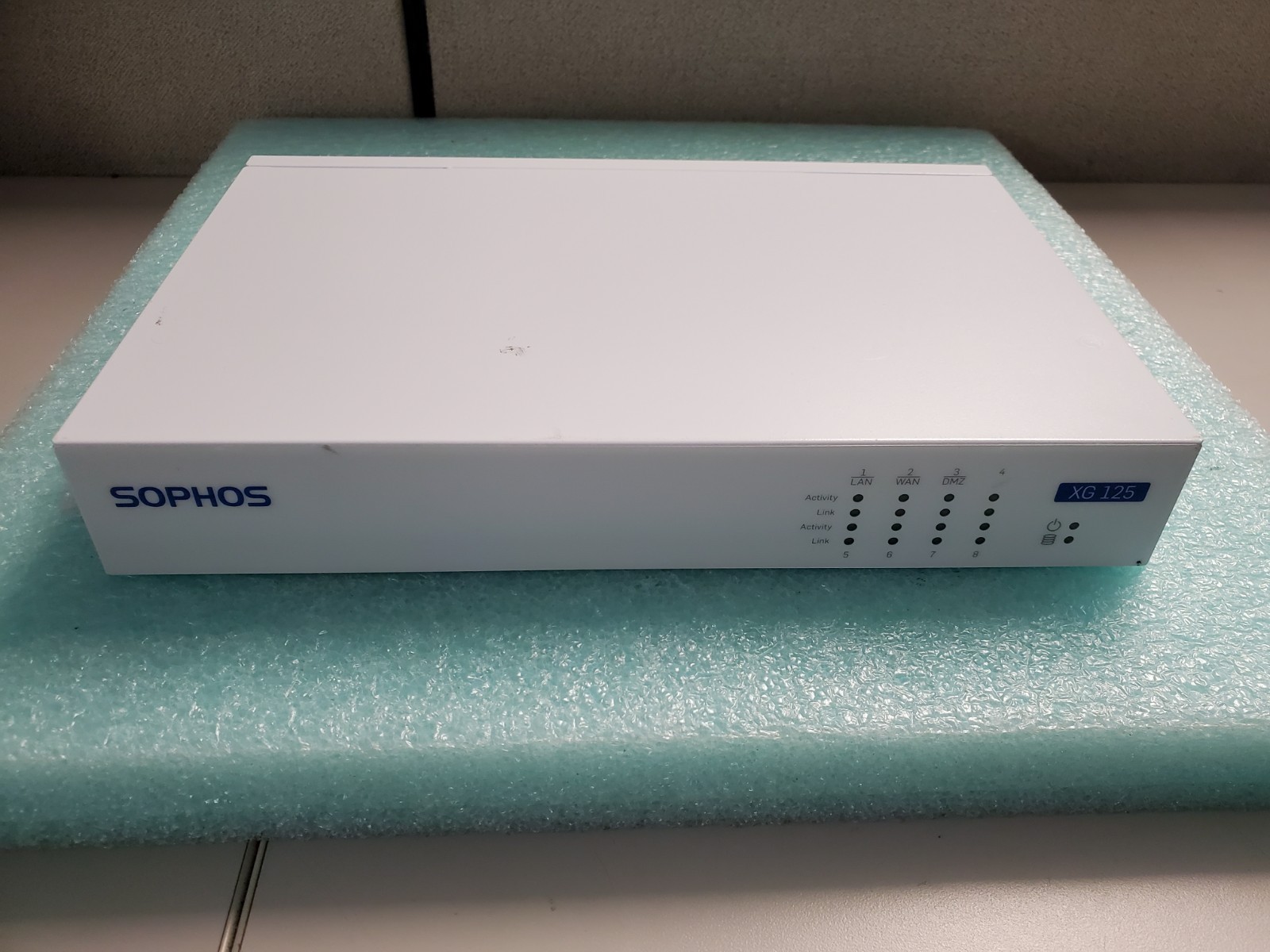 Sophos XG 125 Rev.2 Firewall Desktop Appliance | C741