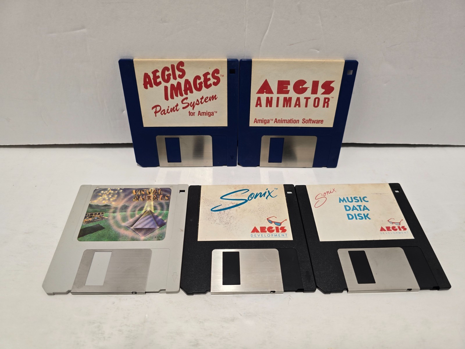Lot 5 Aegis Images Animator Visual Worlds Sonix Music 3.5" Commodore Amiga