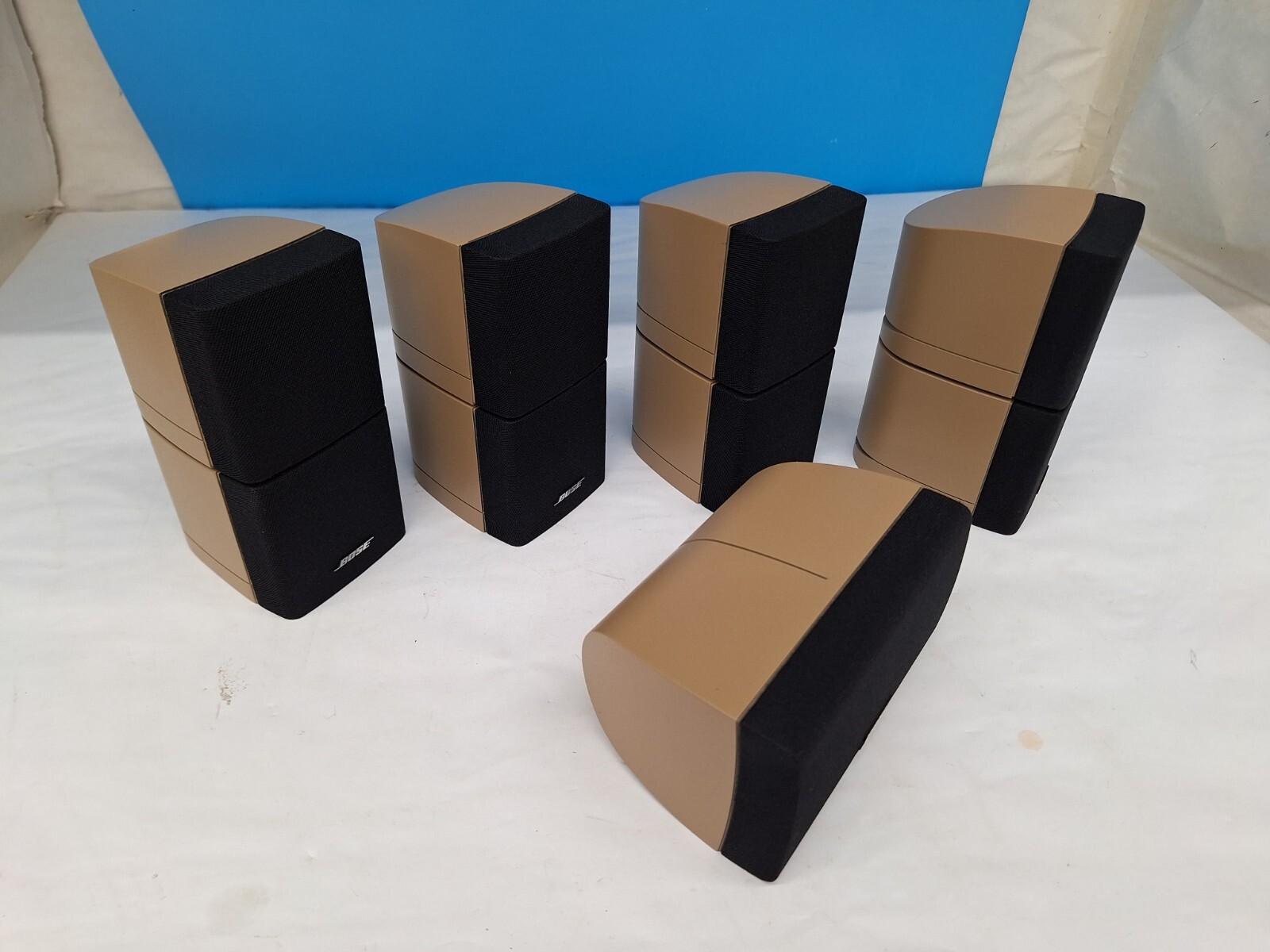 5x Set Bose double cube speaker w Horizontal Center Tan/Brown