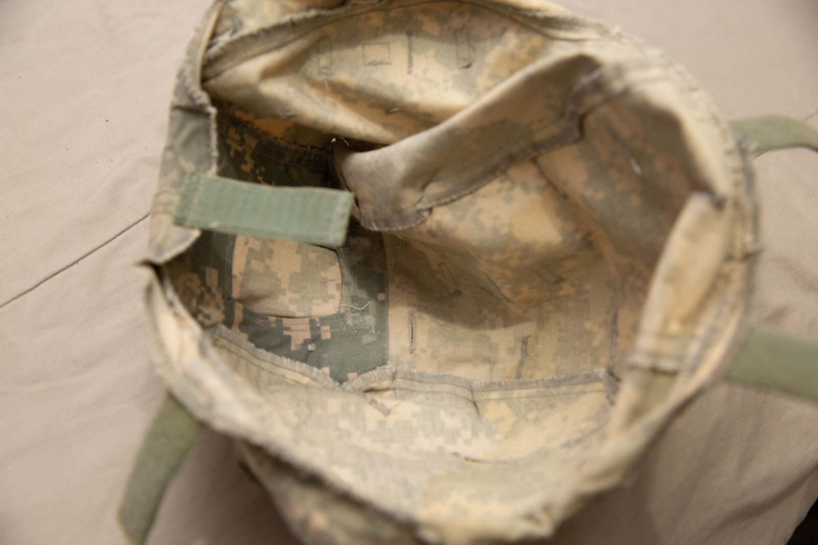 USGI SDS Warrior Helmet ACH Cut w/ Extras Early GWOT OIF OEF Medium