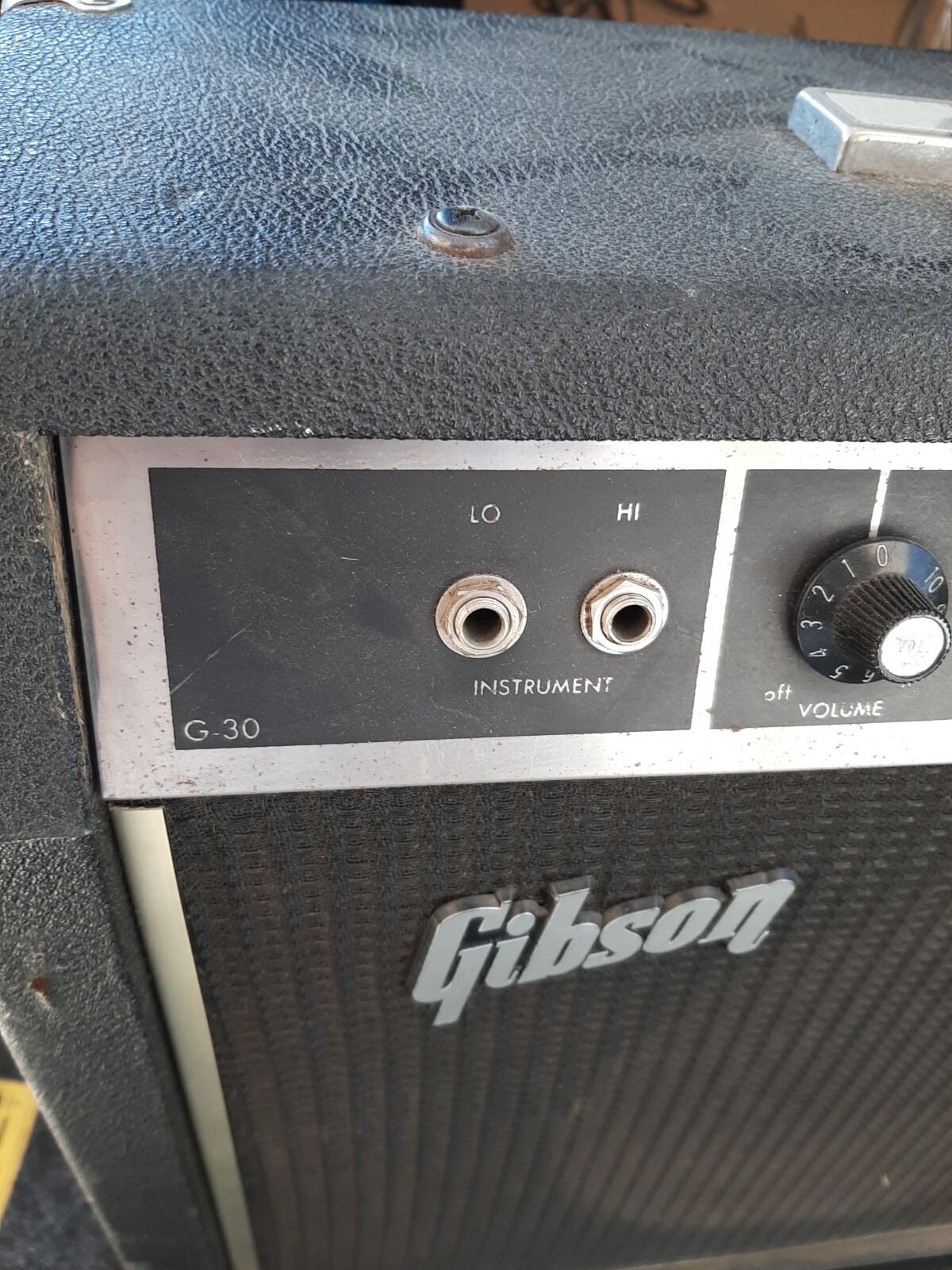 Gibson F-30 Guitar Amplifier NEEDS REPAIR