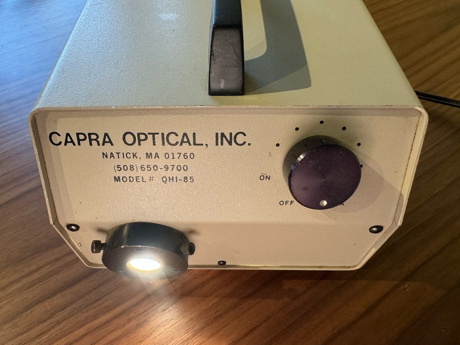 Capra Optical QHI-85 Fiber Optic Illuminator