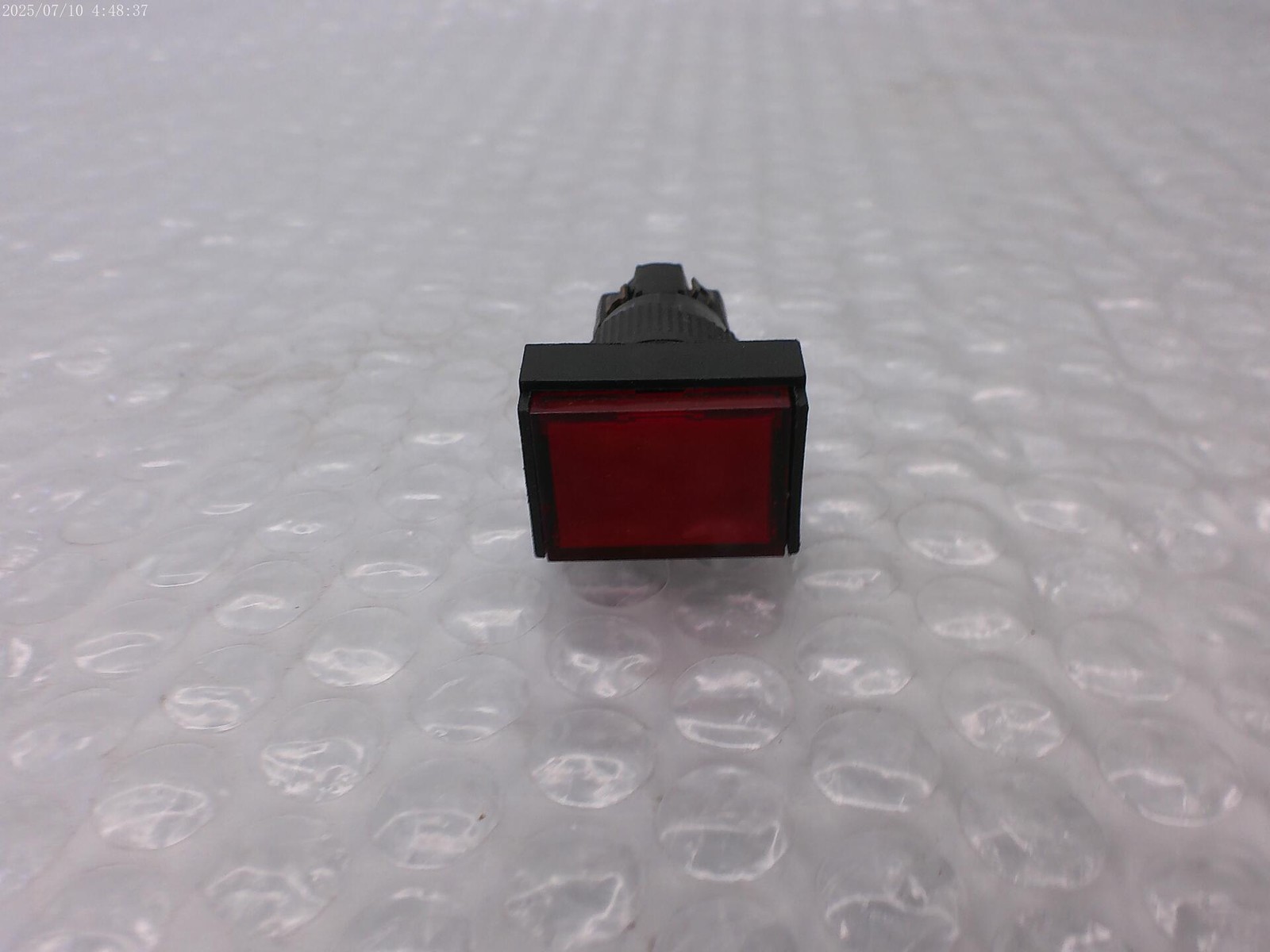 FUJI ELECTRIC AH161-TF11 PUSHBUTTON RED NSNP