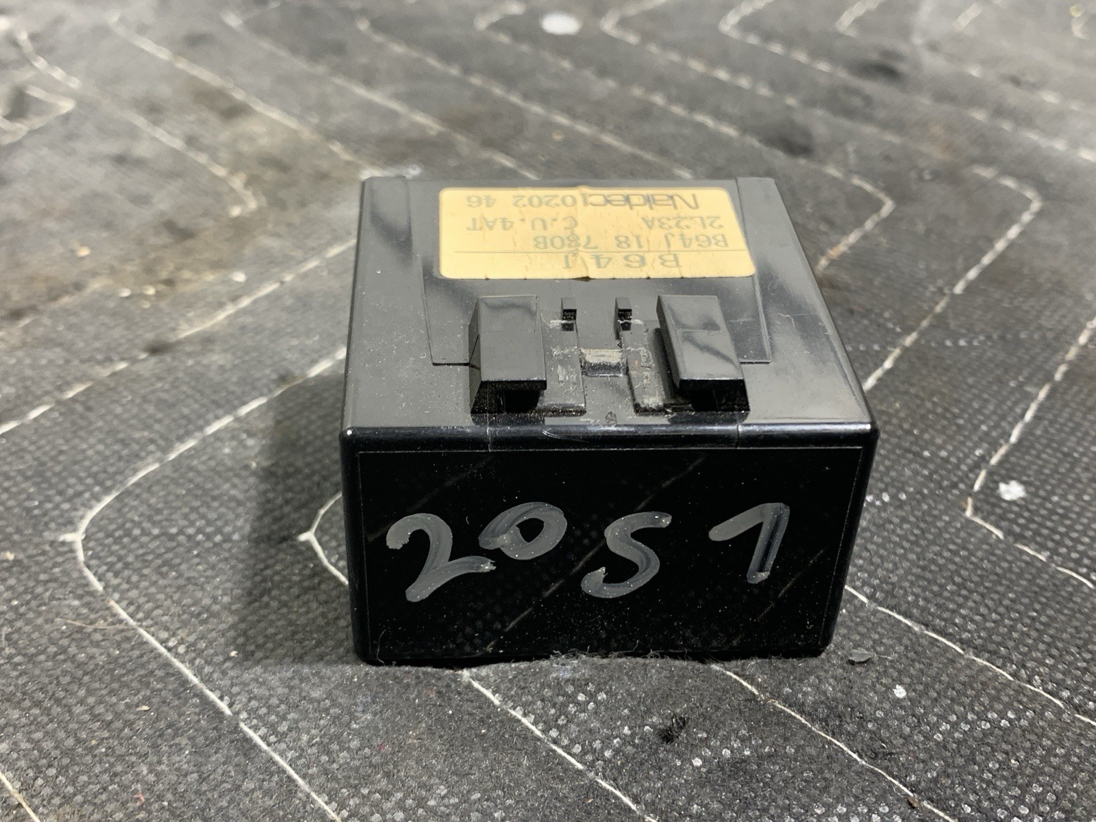1990-1993 Mazda Miata Oem Automatic Transmission Control Module B64J Relay 1.6