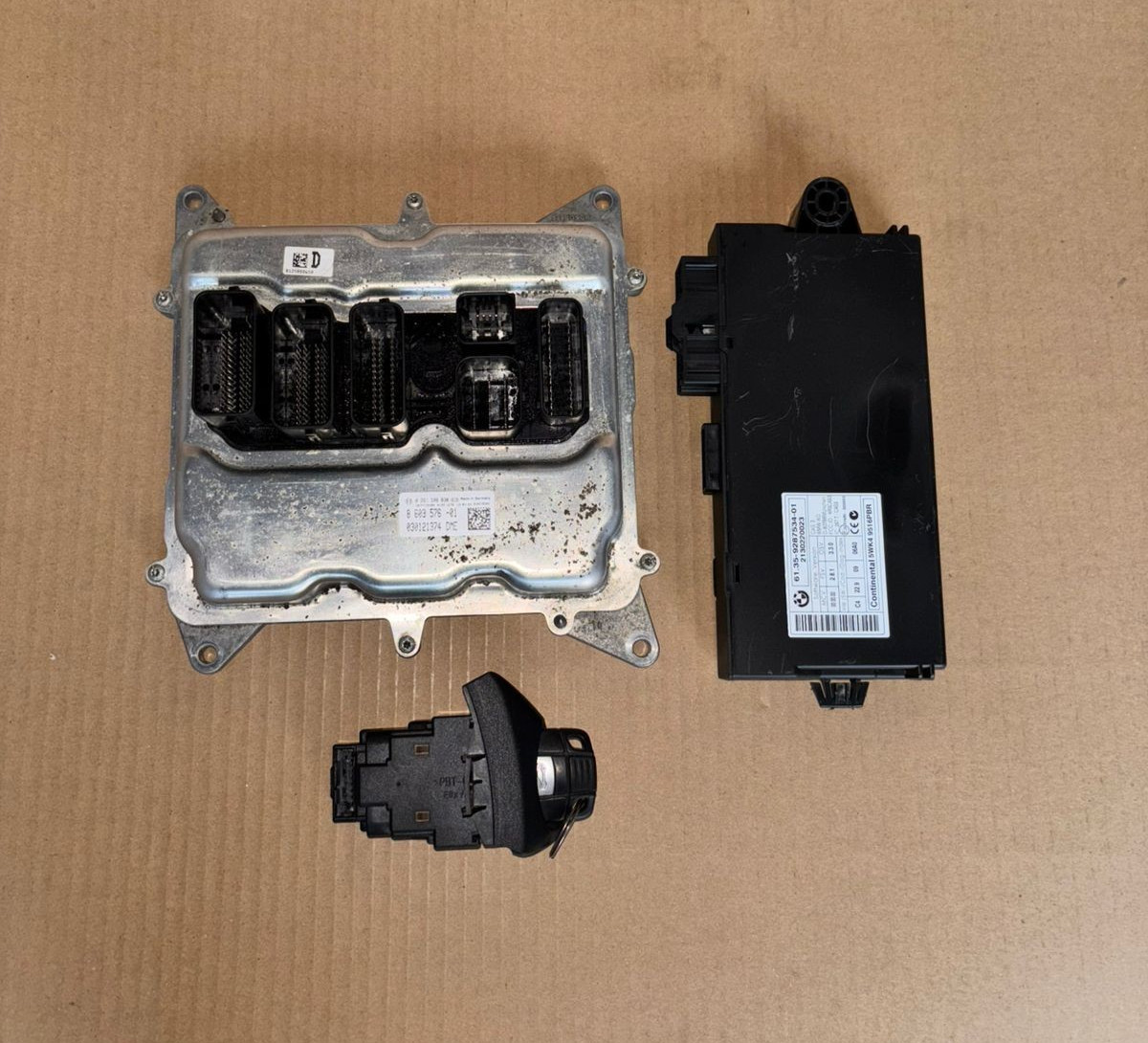 BMW X1 20i N20 E84 ENGINE CONTROL ECU SET 8603576