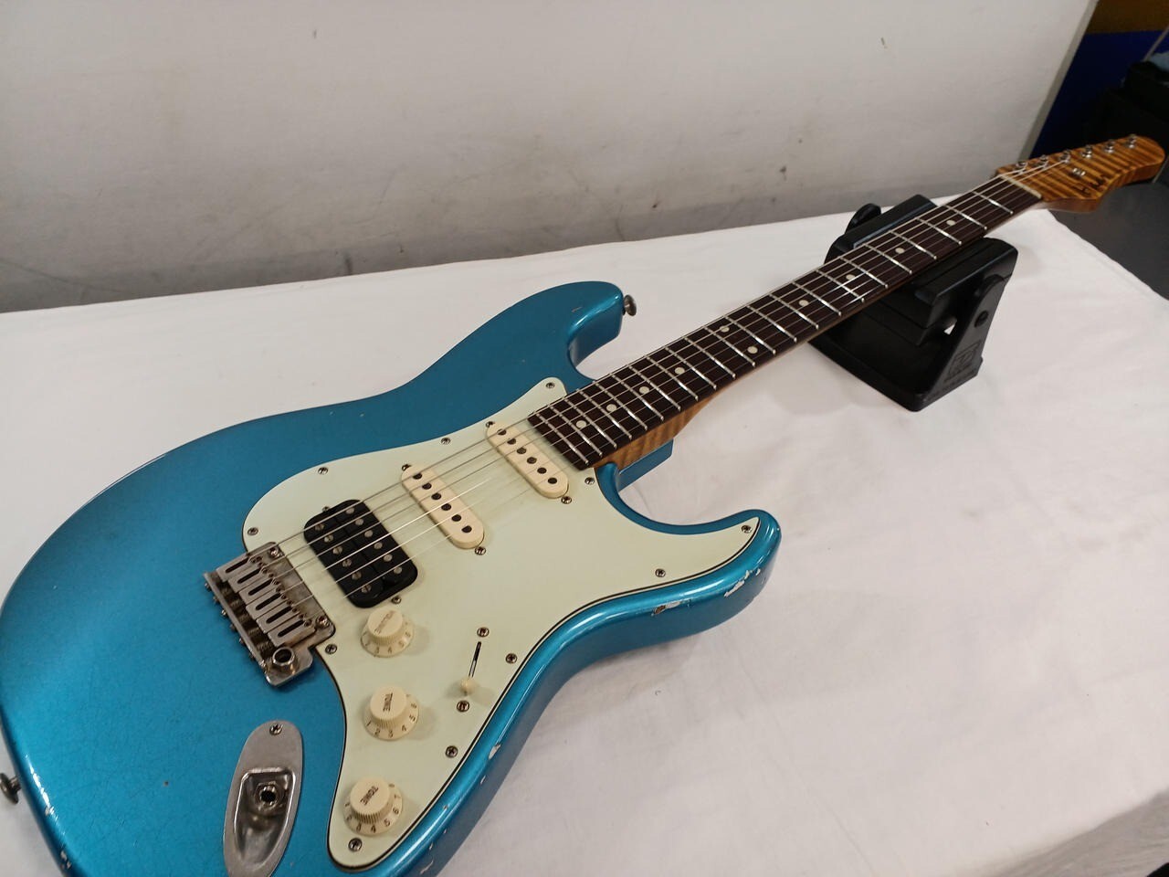 HAAR Custom Made Trad-S Aged Metallic Blue Made in Netherlands Electric Guitar