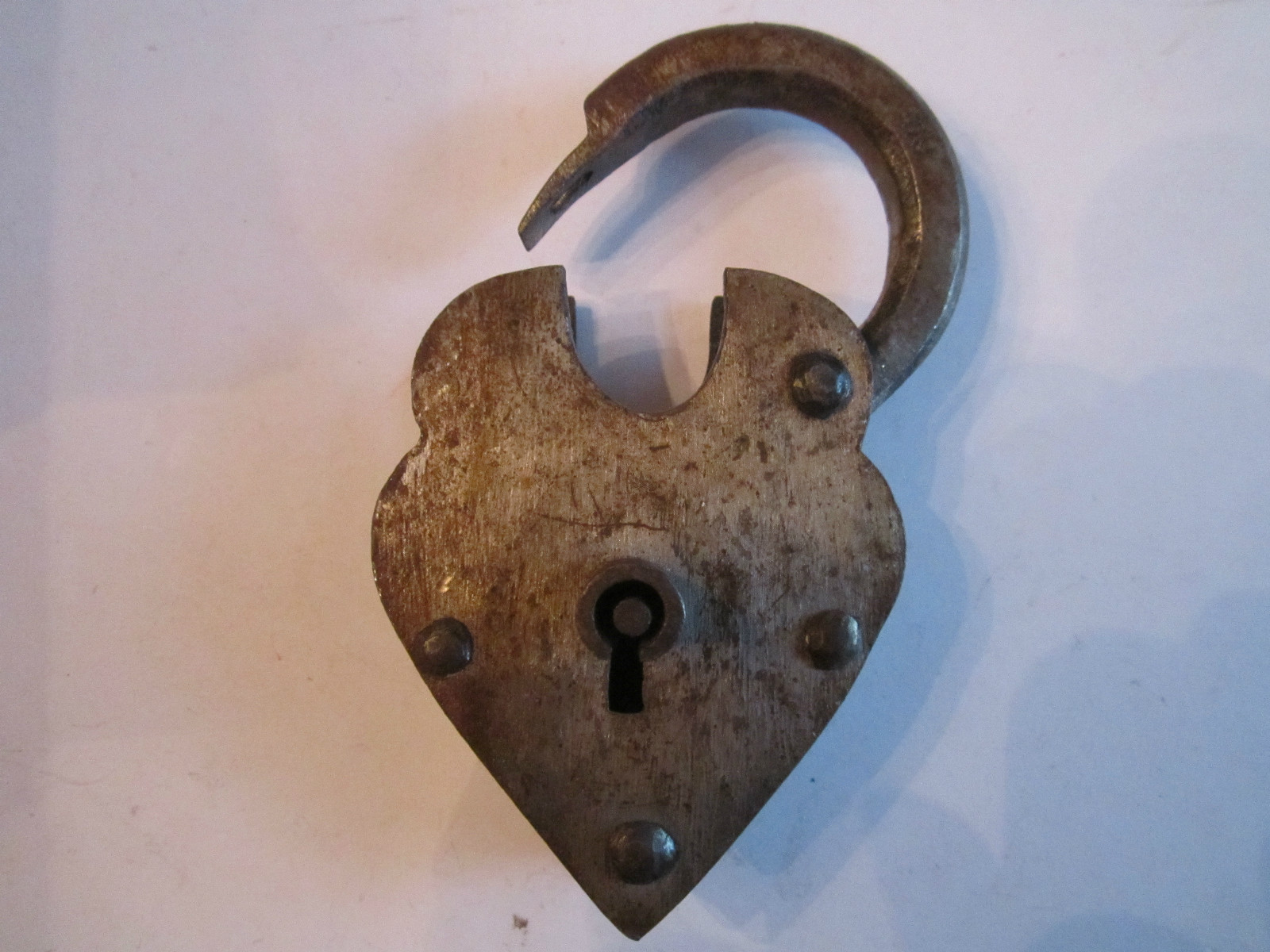 VTG PADLOCK - VERY OLD - 4 1/4" X 2 3/4" X 1 1/2" - NO KEY - BBA
