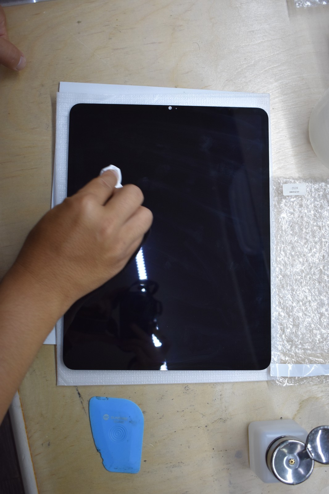 iPad 9/iPad 10 Mail-in Front Glass Screen Replacement Service | HTX Micro