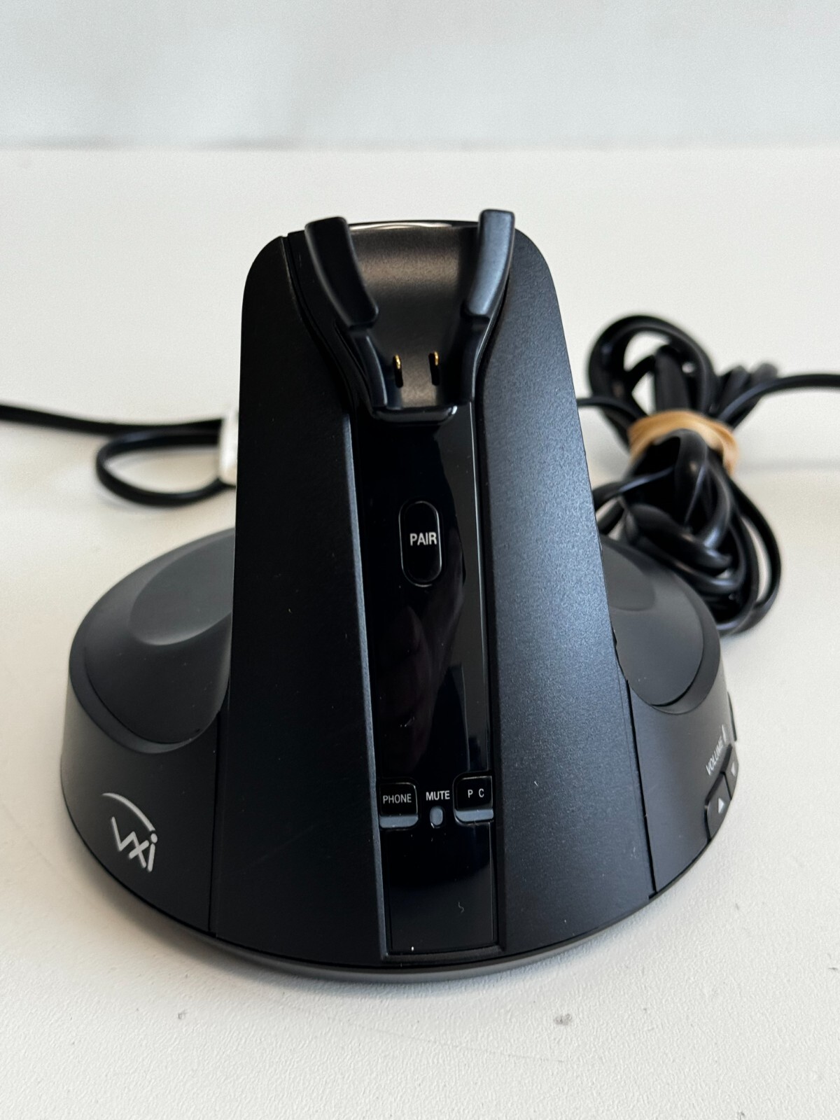 ZZ11: VXi V200 Wireless Headset Desktop Charging Base Stand