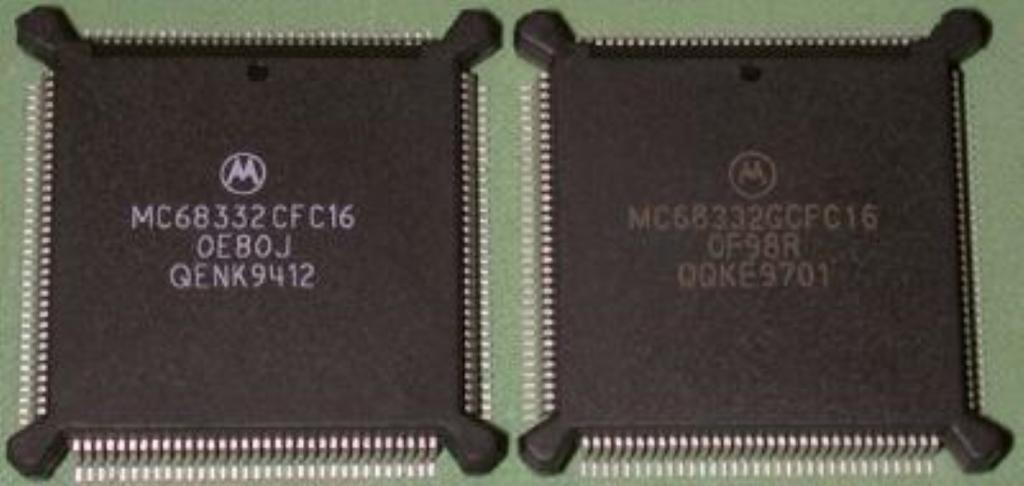 MOTOROLA MC68332CFC16 QFP 32-Bit Modular Microcontroller RH