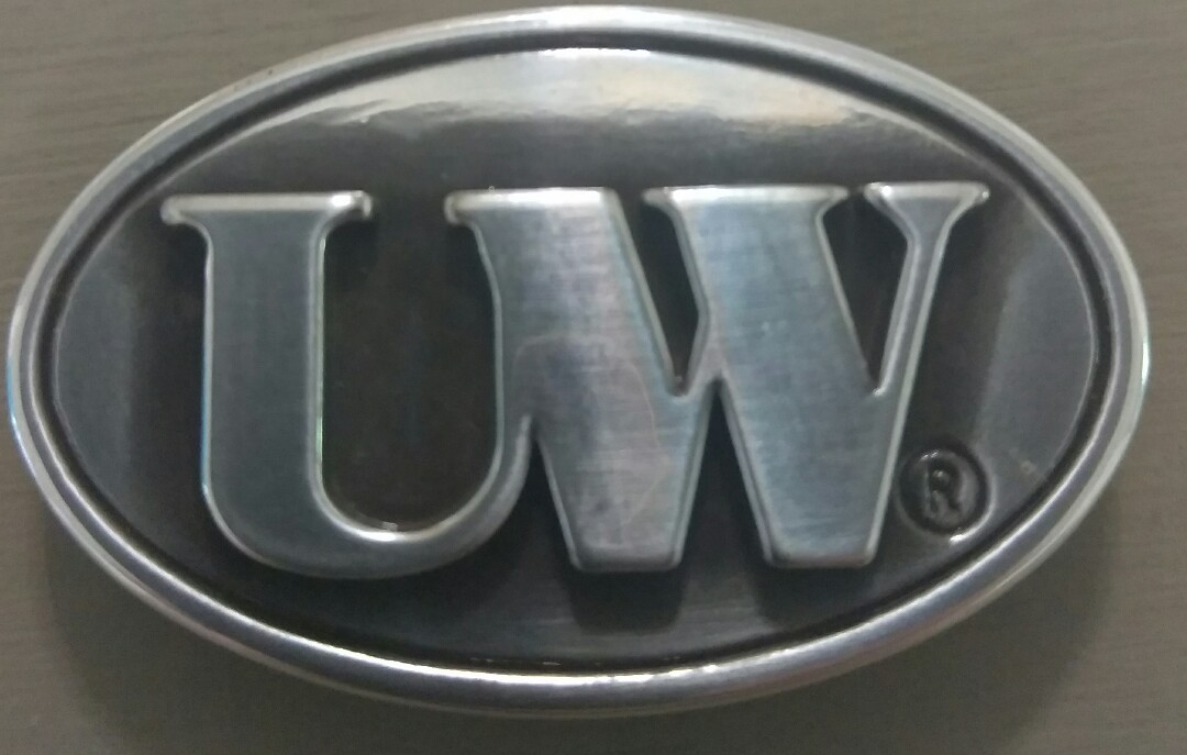 University of Washington Concho with Screws