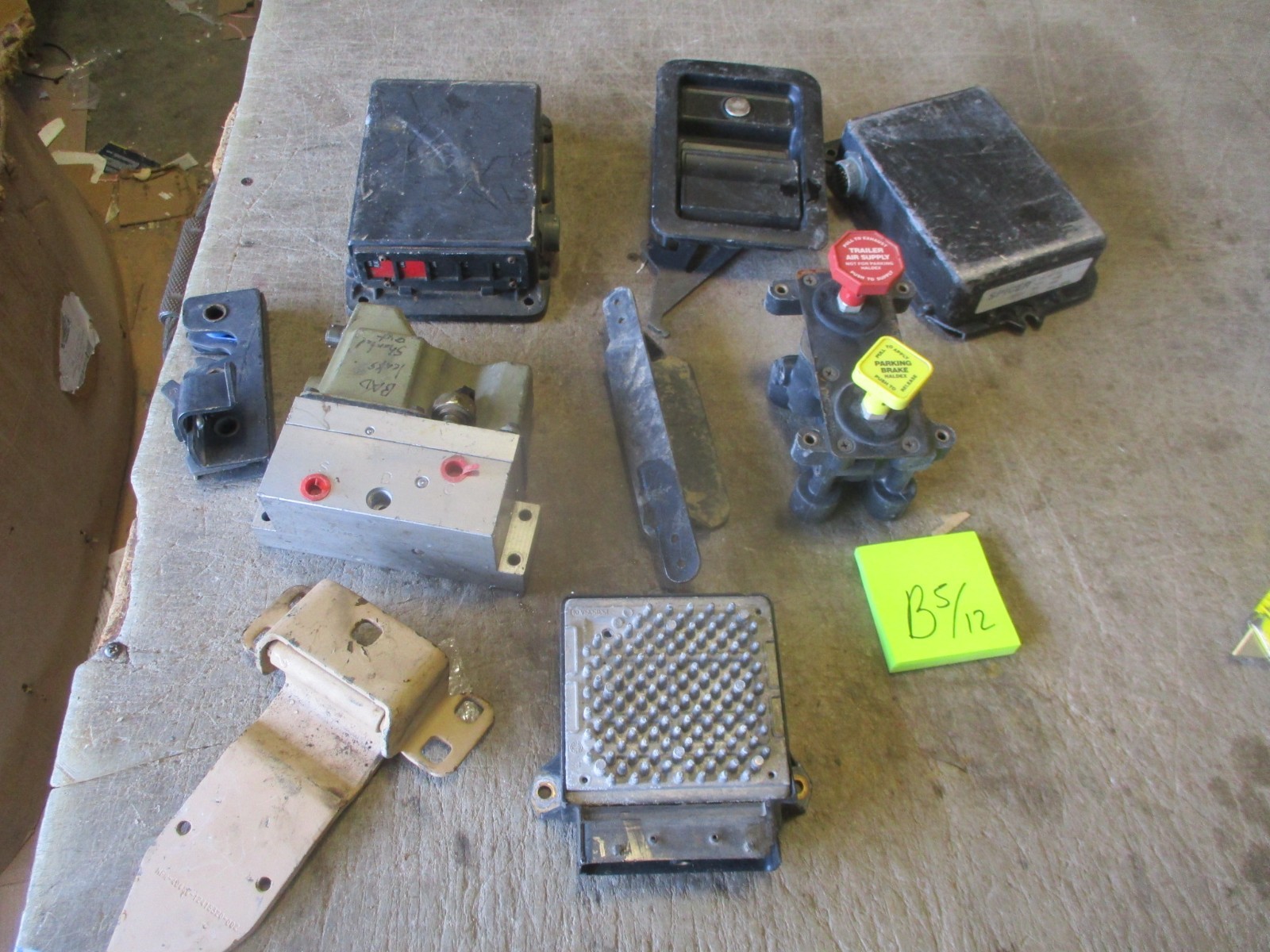 Small Lot of Poor Cond. FMTV LMTV MTV Series Parts, Poor to Fair Cond.