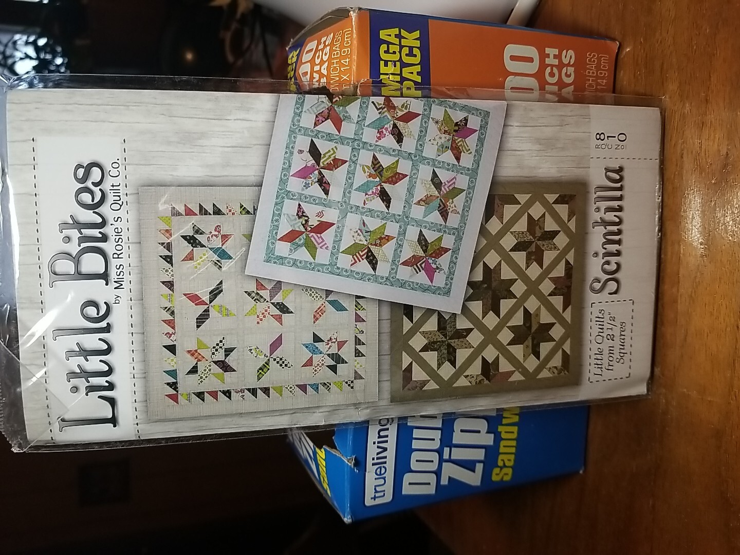2014 Scintilla Little Bites Quilts 2.5" Squares 28"×28" Uncut