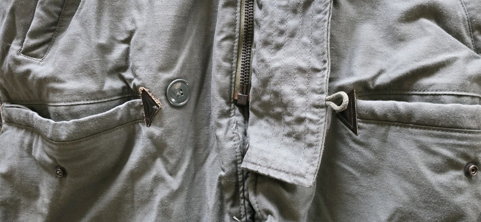 Extreme Cold Weather Type N-3B Parka USGI MEDIUM. NEVER WORN!