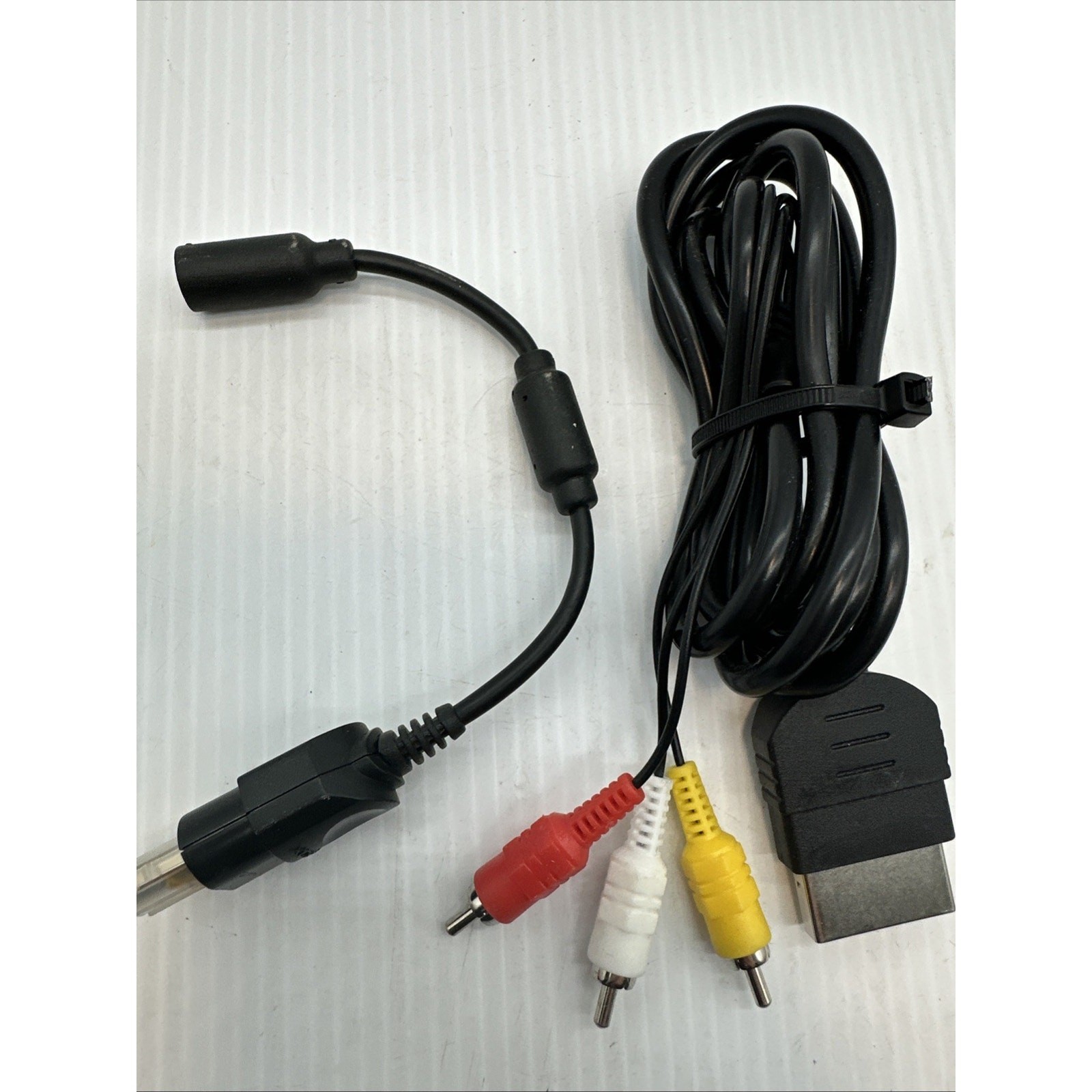 AV Audio/Video CABLE / LEAD for the Original Microsoft Xbox Plus Breakaway Cable