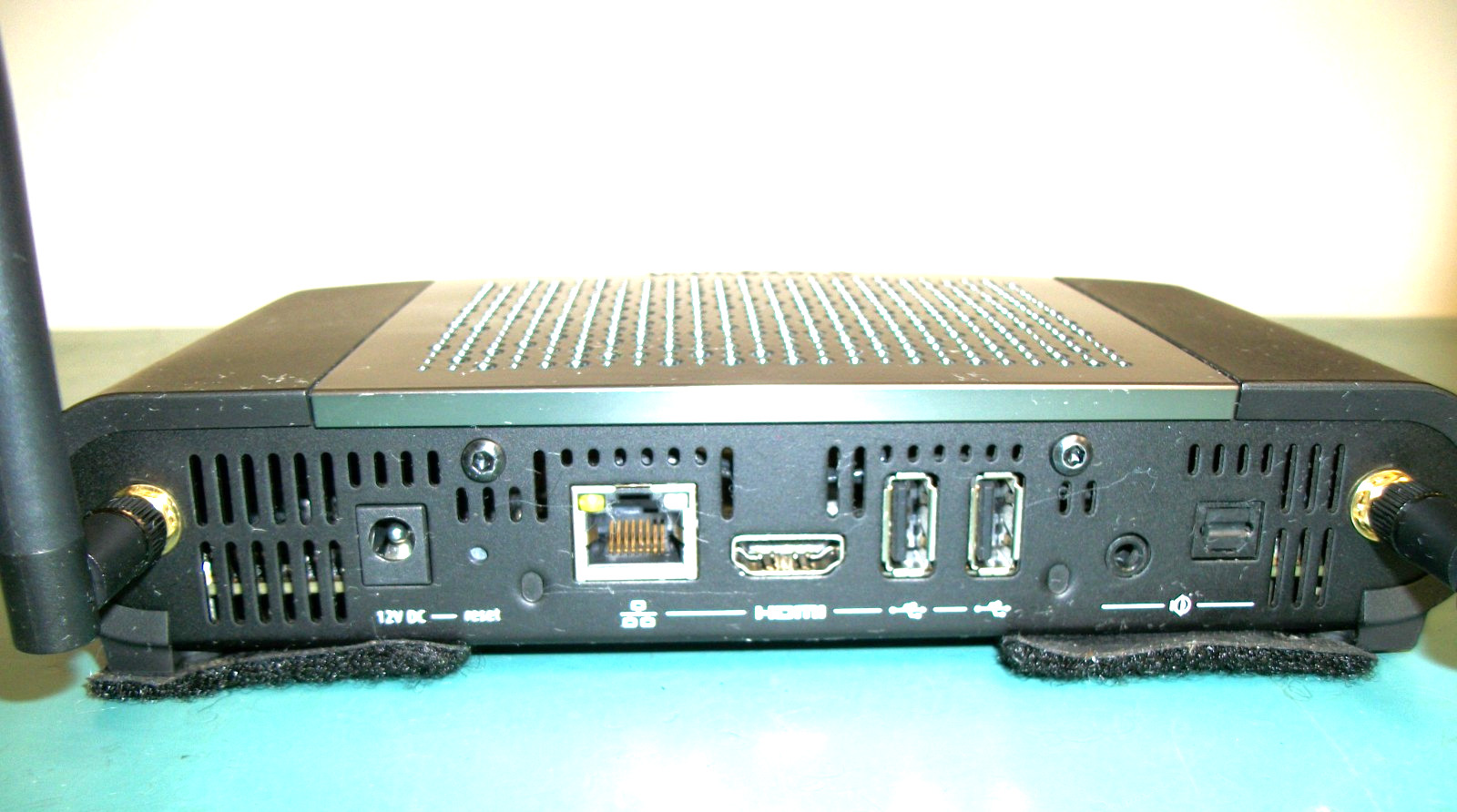 BARCO ClickShare CSE-200 Presentation System Model# R9861520 w/Button