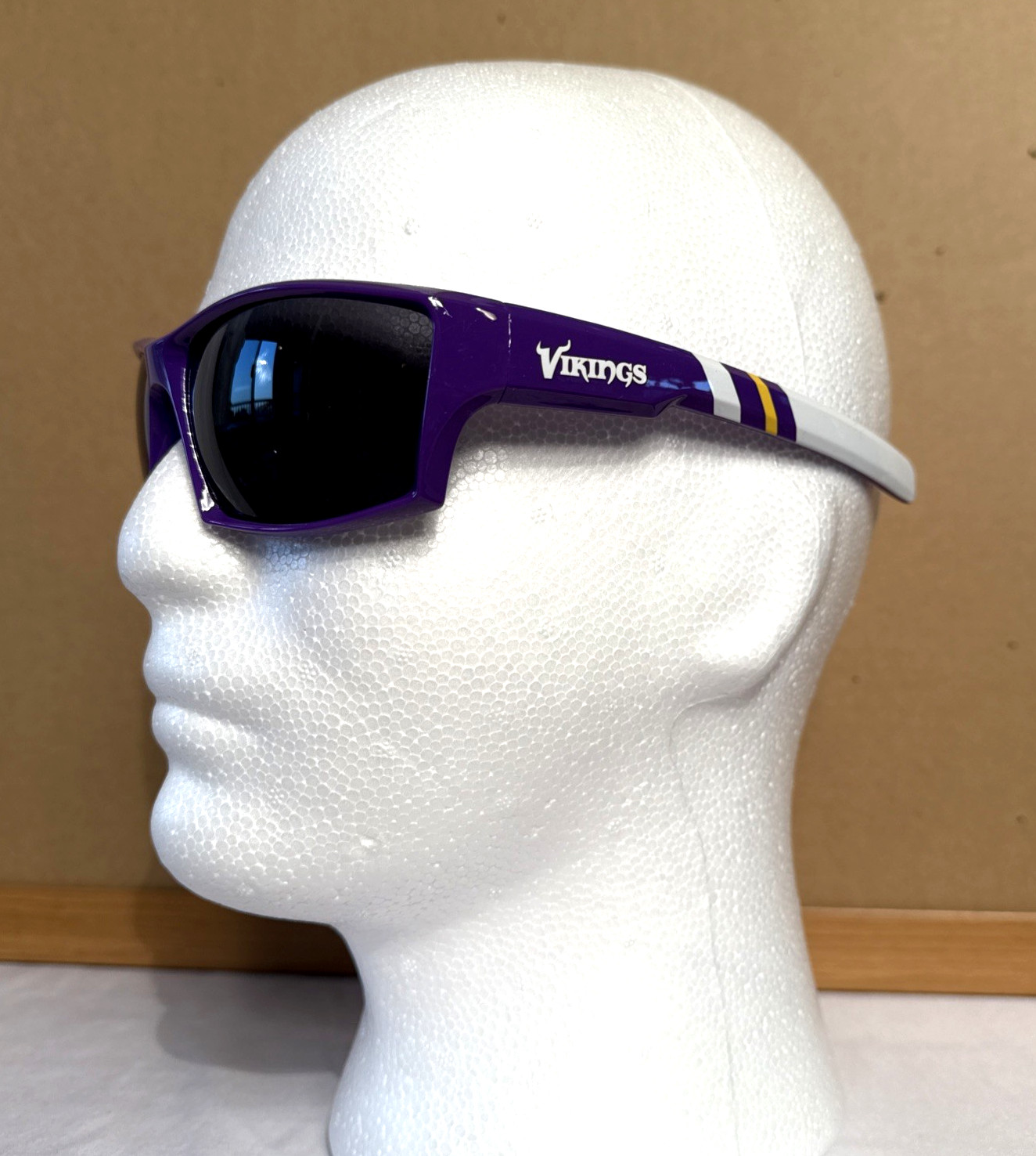 Minnesota Vikings Wrap Sunglasses NFL Football Free Shipping