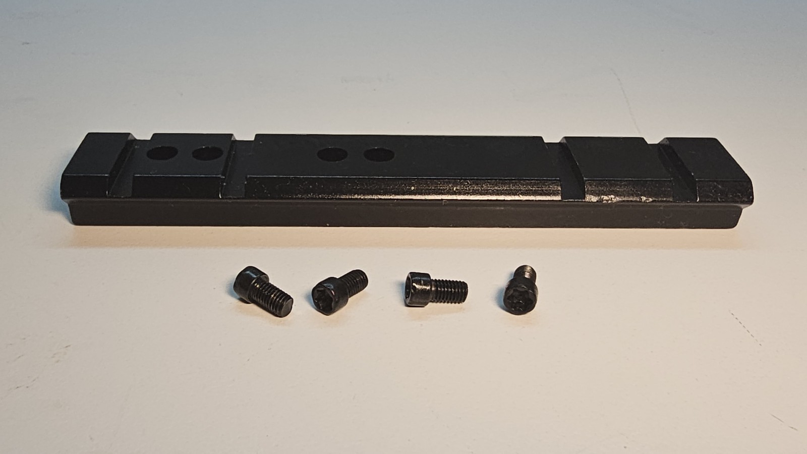 Thompson Center Arms Omega Muzzleloader Scope Base W/ Screws (N)
