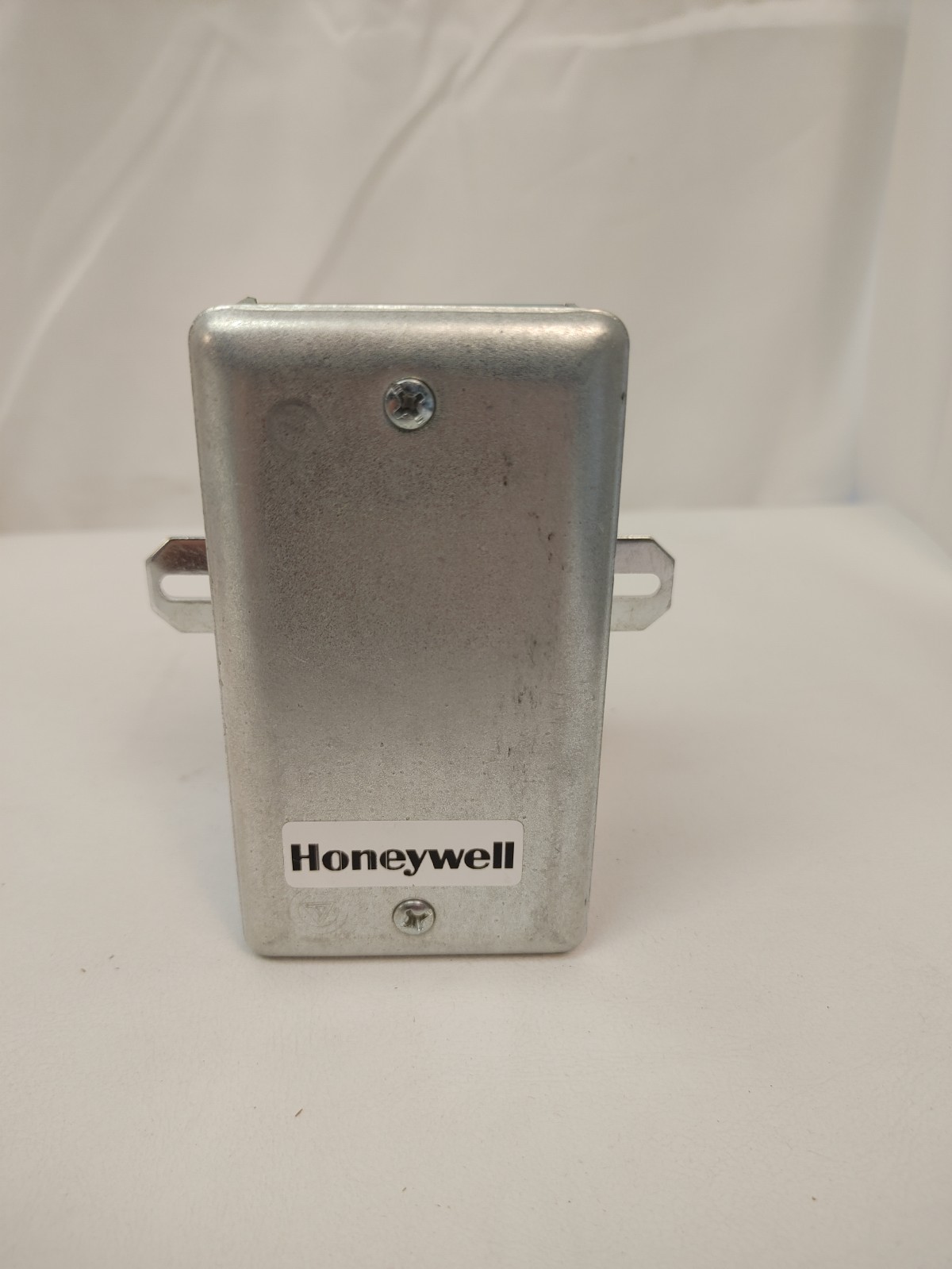 Honeywell C7041b2005/U Temperature Sensor
