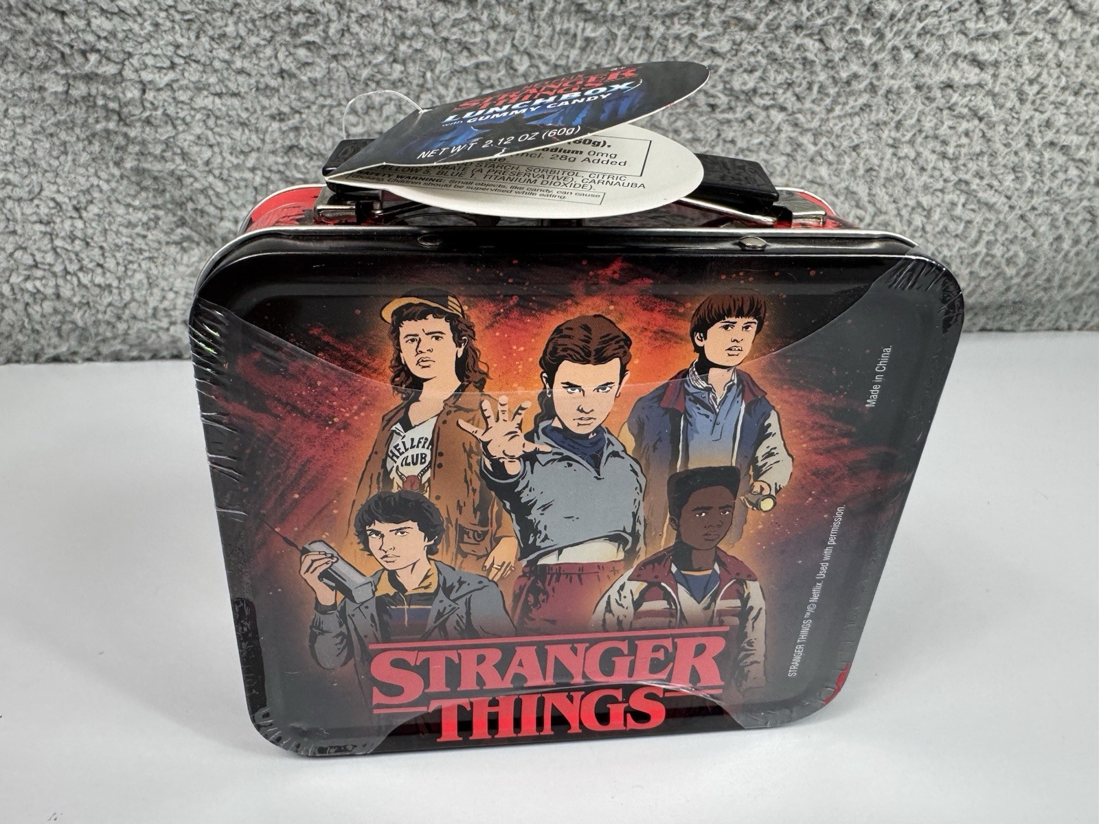 BRAND NEW - Stranger Things Mini 5" Tin Lunchbox w/ Gummy Candies FACTORY SEALED