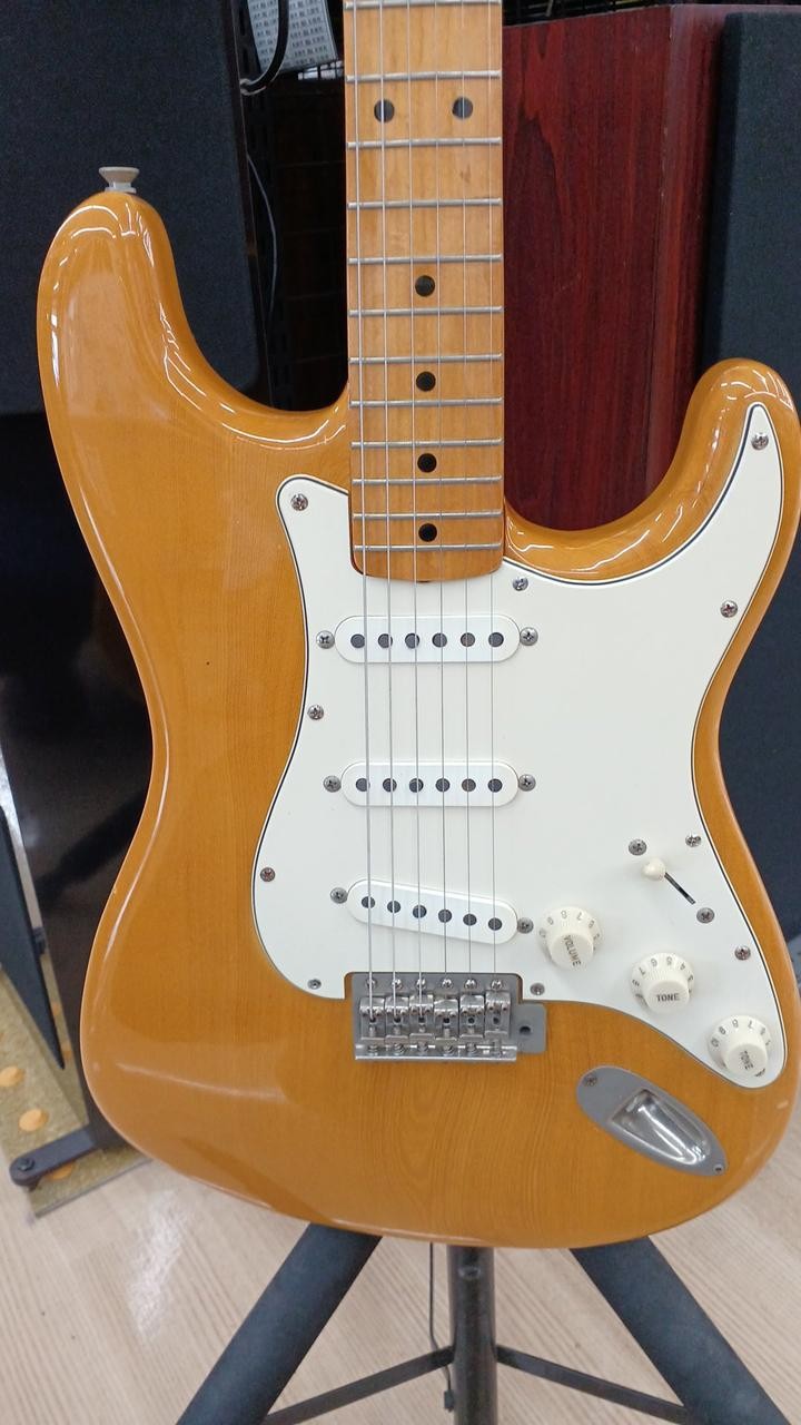 YAMAHA SR-450S Electric Guitar