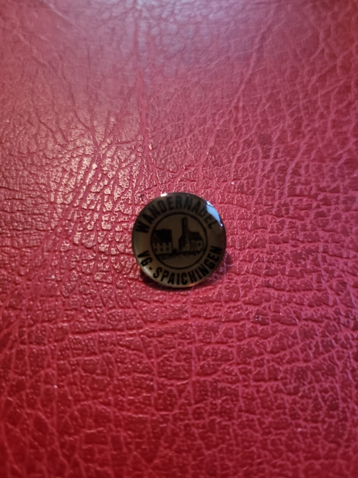 Pin hat pin hiking pin brooch VG. Spaichingen
