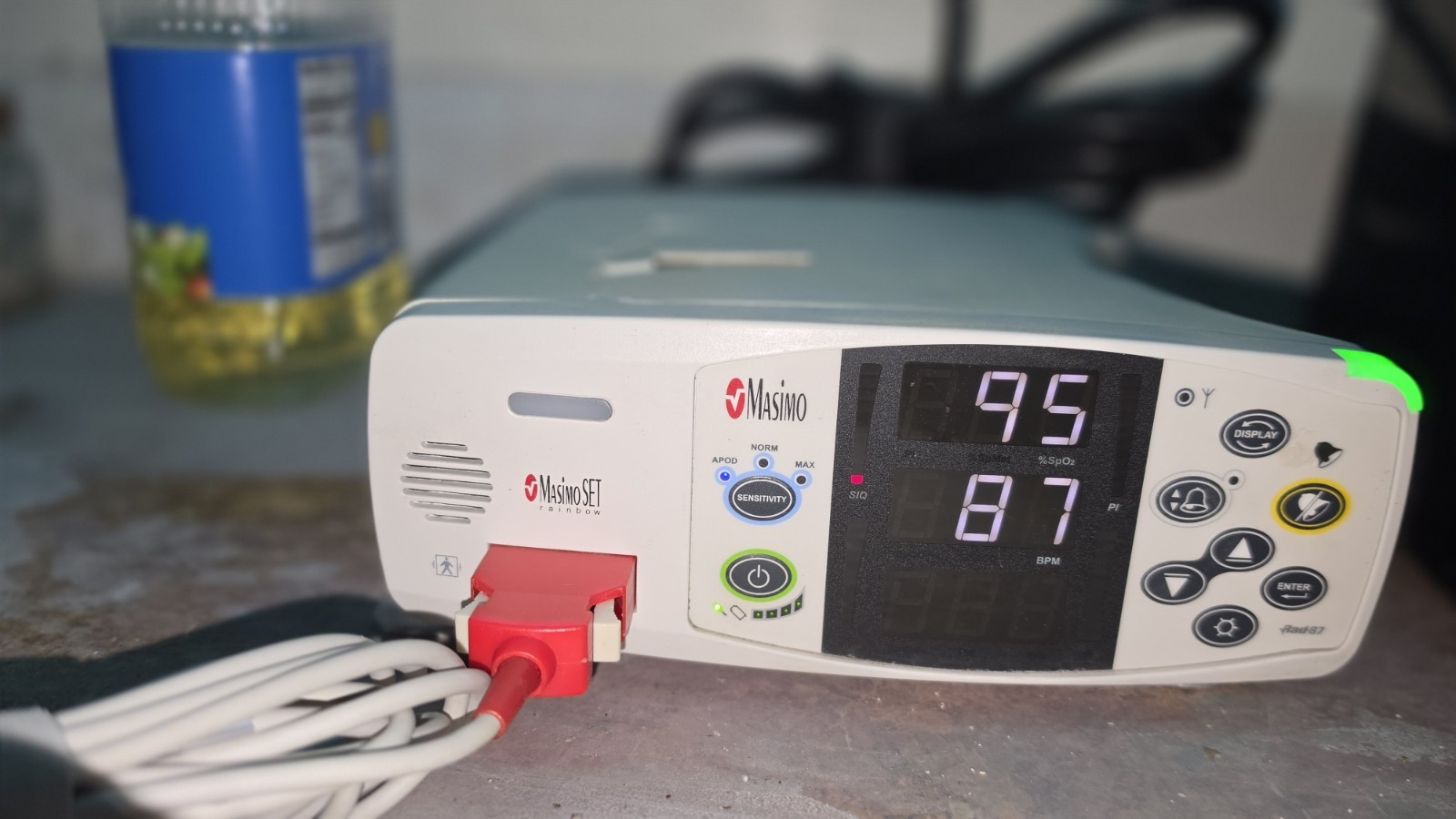 Masimo Rad-87 Pulse Oximeter Patient Monitor w/ New Finger Sensor