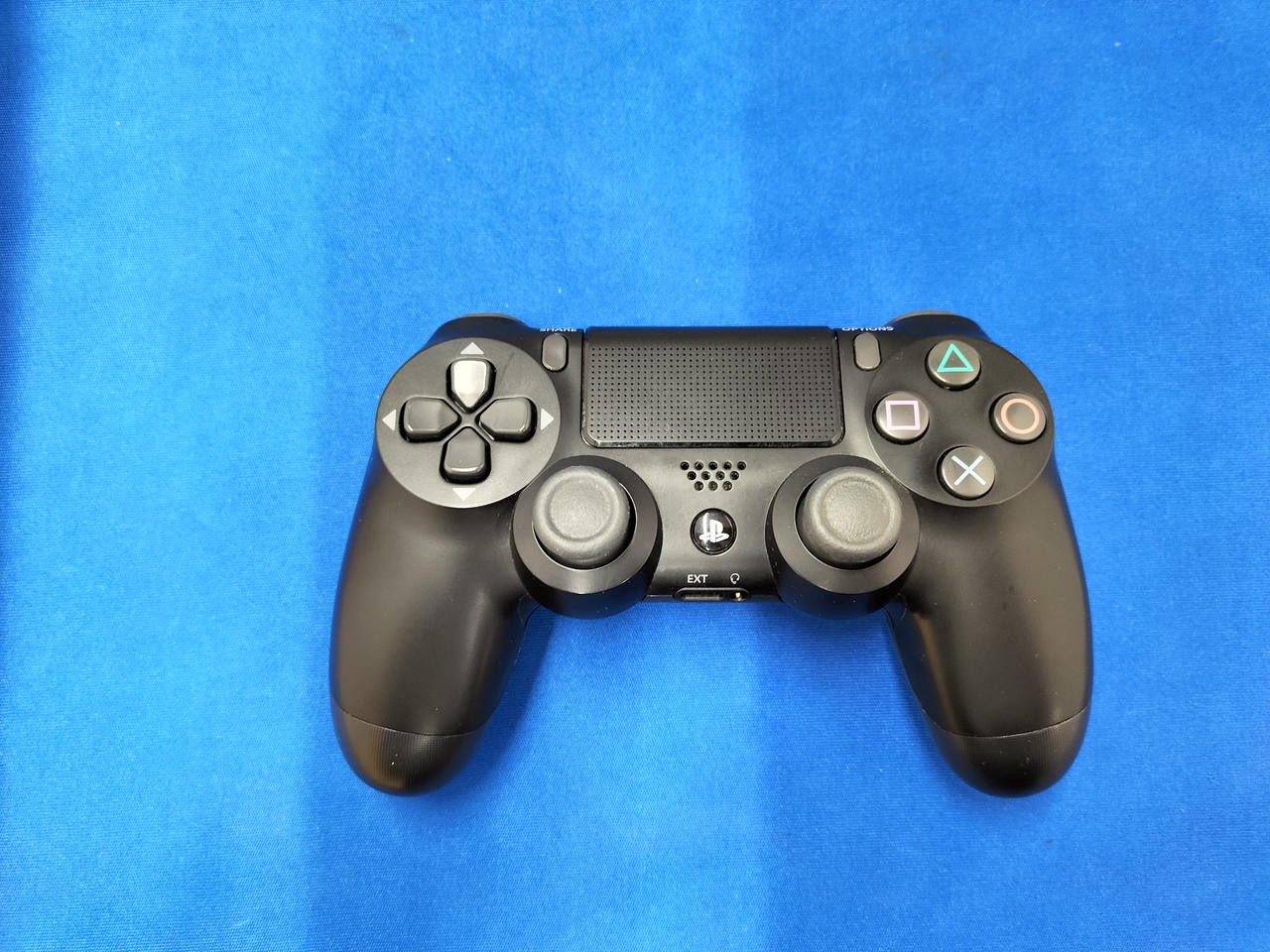 Sony PS4 CUH-2200A 1TB Black Console Standard Edition New