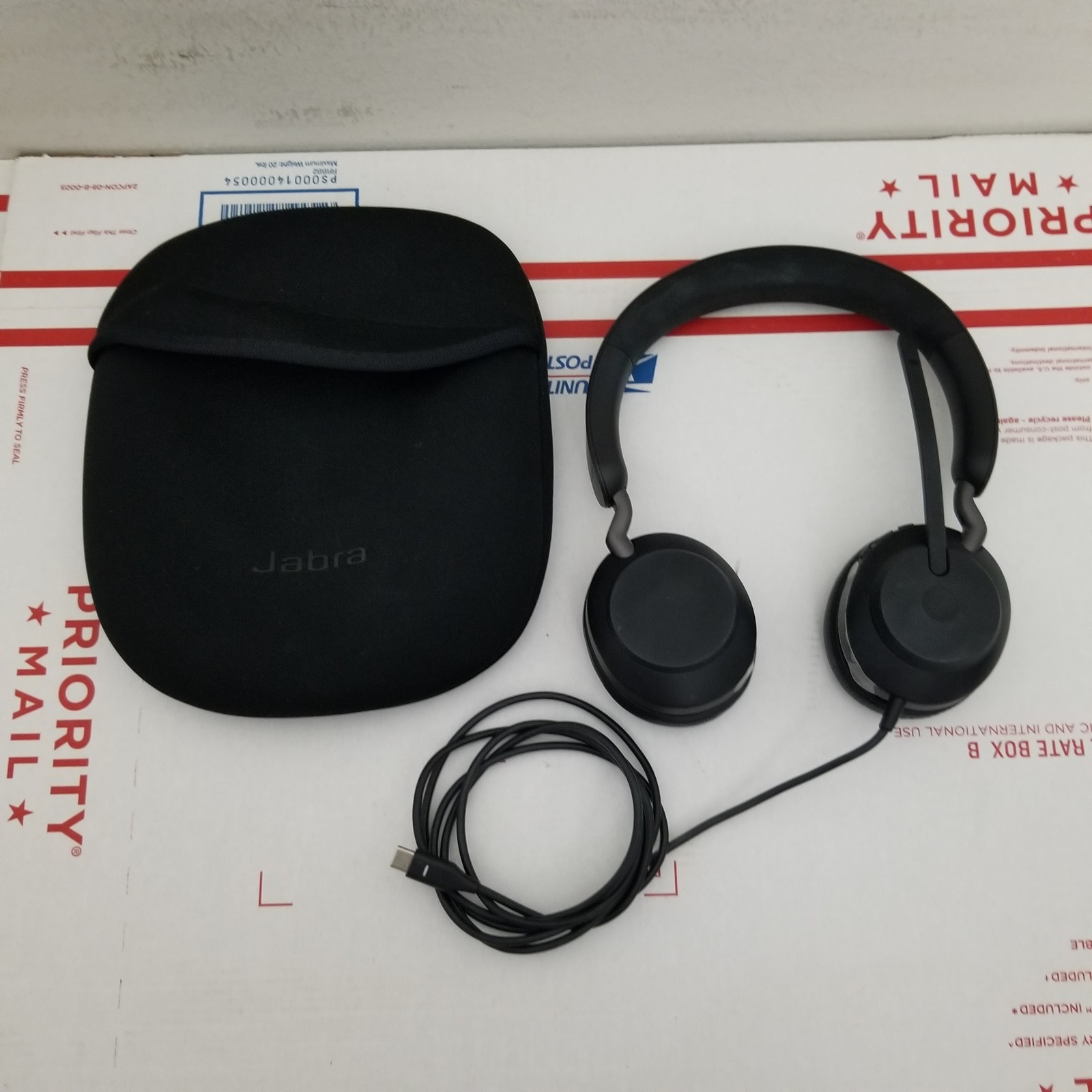 Jabra Evolve2 40 HSC130 USB-C Wired Headset Black with Case