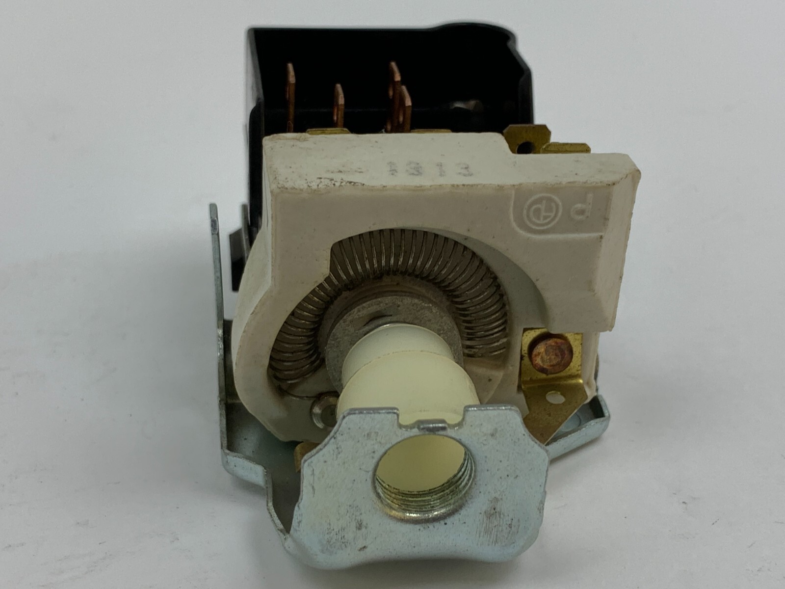 Open Box Genuine International 393442C1 Headlight Switch