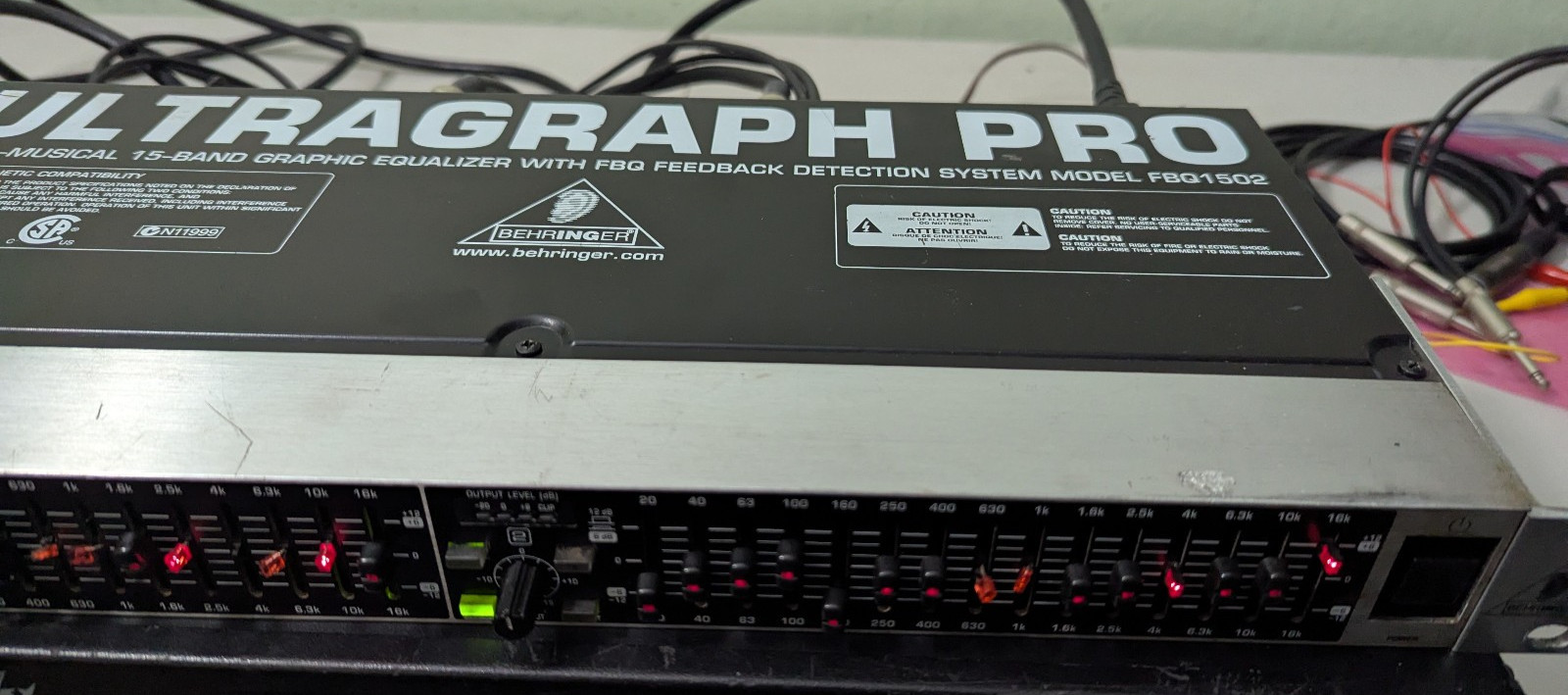 Behringer Ultragraph Pro FBQ1502 15-Band Stereo Graphic Equalizer FBQ (READ PL)
