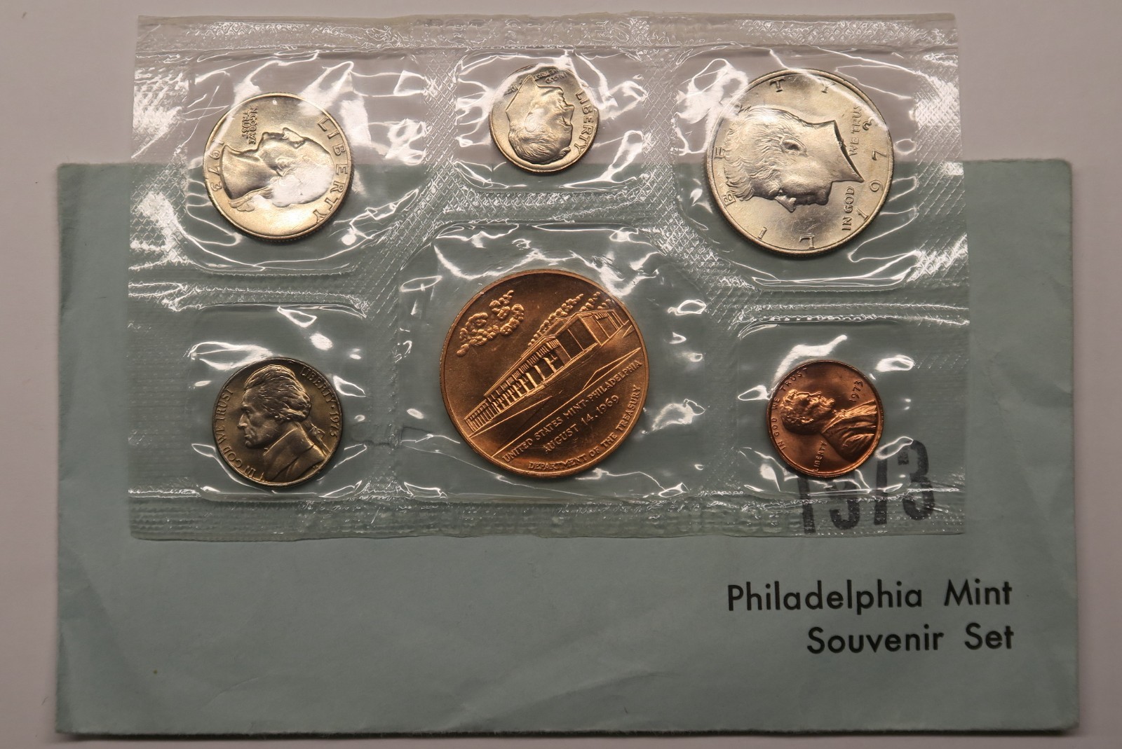 1973 P US Mint Philadelphia Souvenir Set with Envelope, Free Shipping