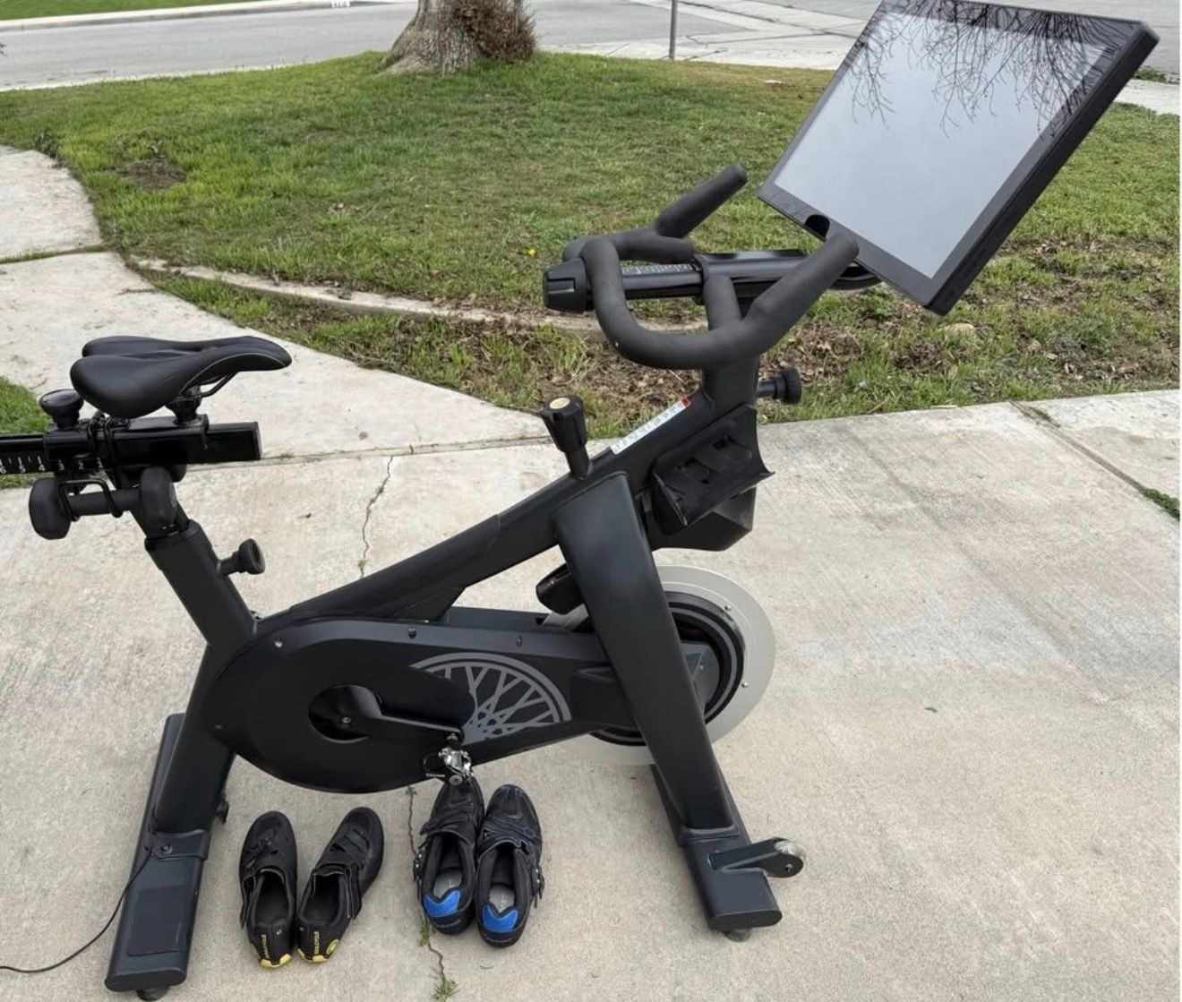 SoulCycle At-Home Bike Powered by Equinox + *SLIGHTLY USED* Local Pickup Only!