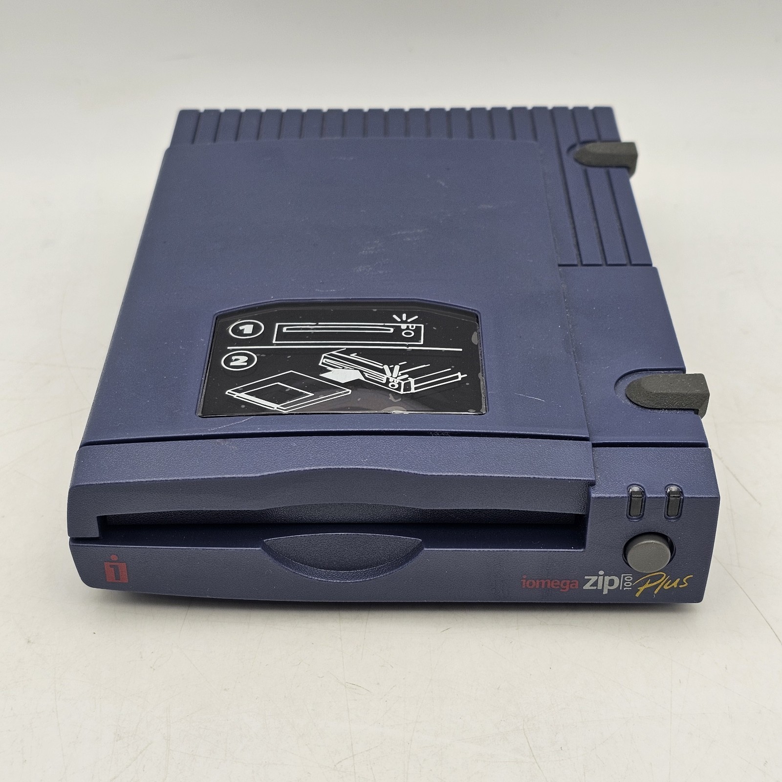 IOMEGA 100 Plus Zip Drive Z100PLUS -u It Only - Untested As Is For Parts