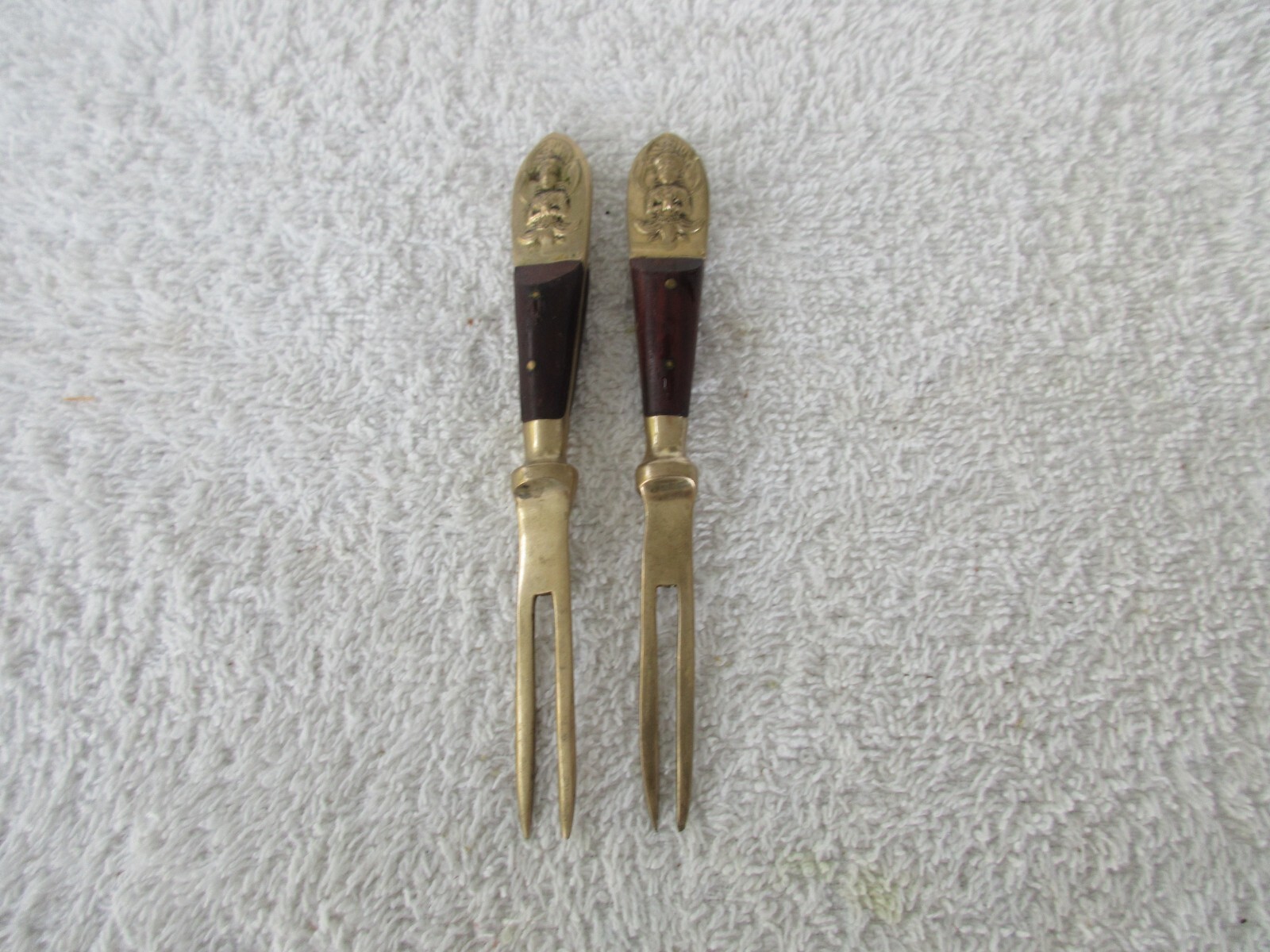 2 PIECE SET~ANANT~ [ 4.75"] ~Budda Decor 2 Prong Forks + Wood Handles!!