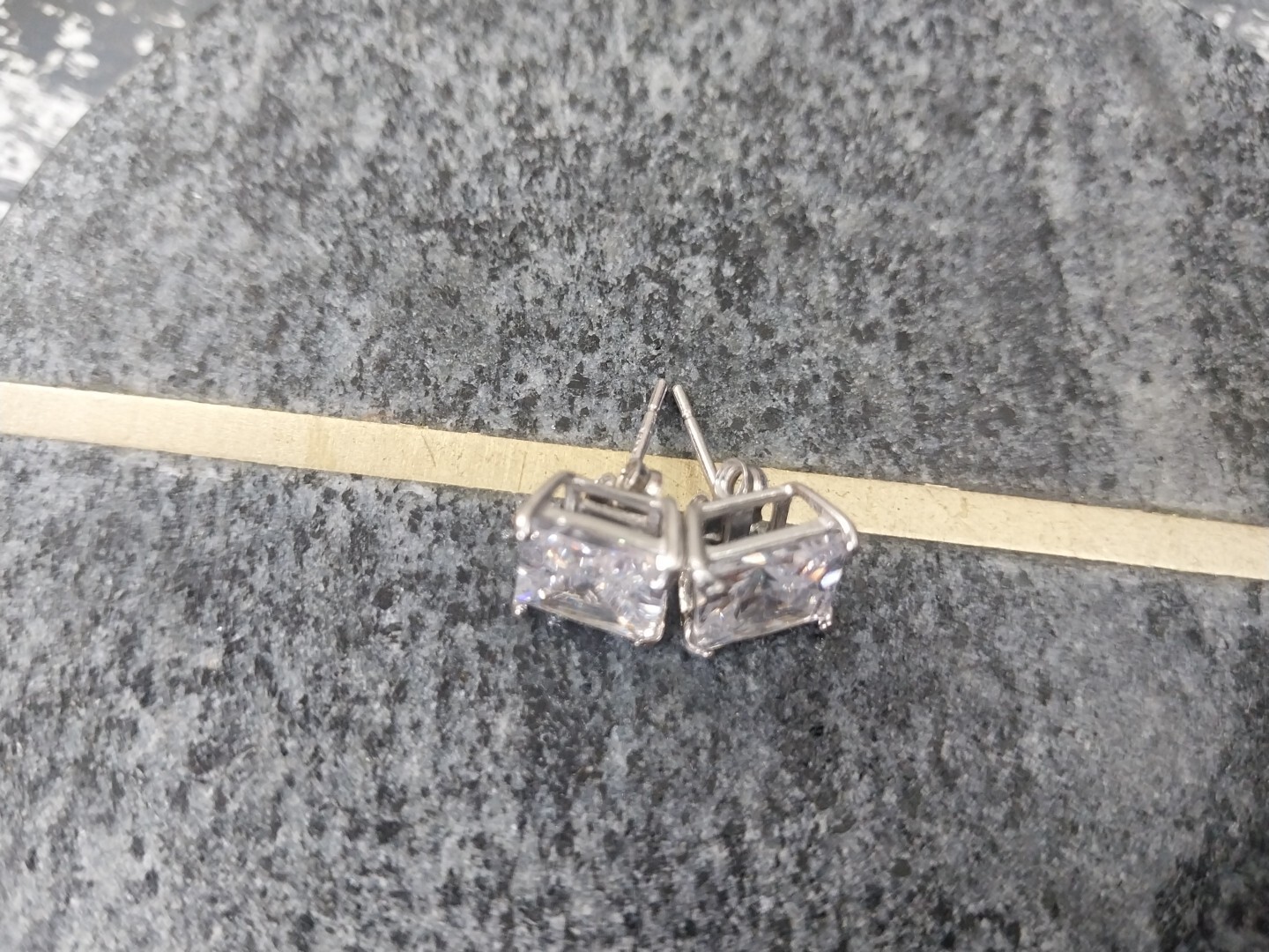 Vintage 925. Sterling Square Solitaire Earrings