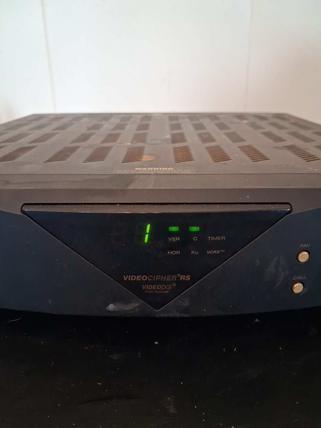 Uniden Videopal Videocipher RS Order Recorder Satellite Receiver - Powers On