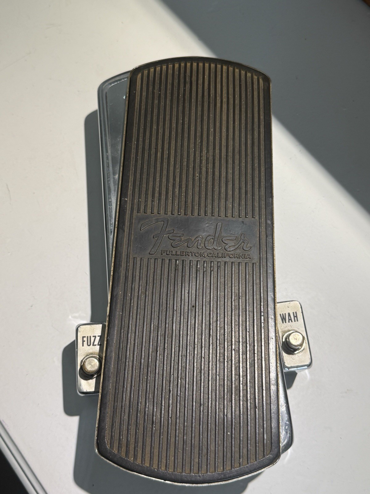 fender fuzz wah Pedal