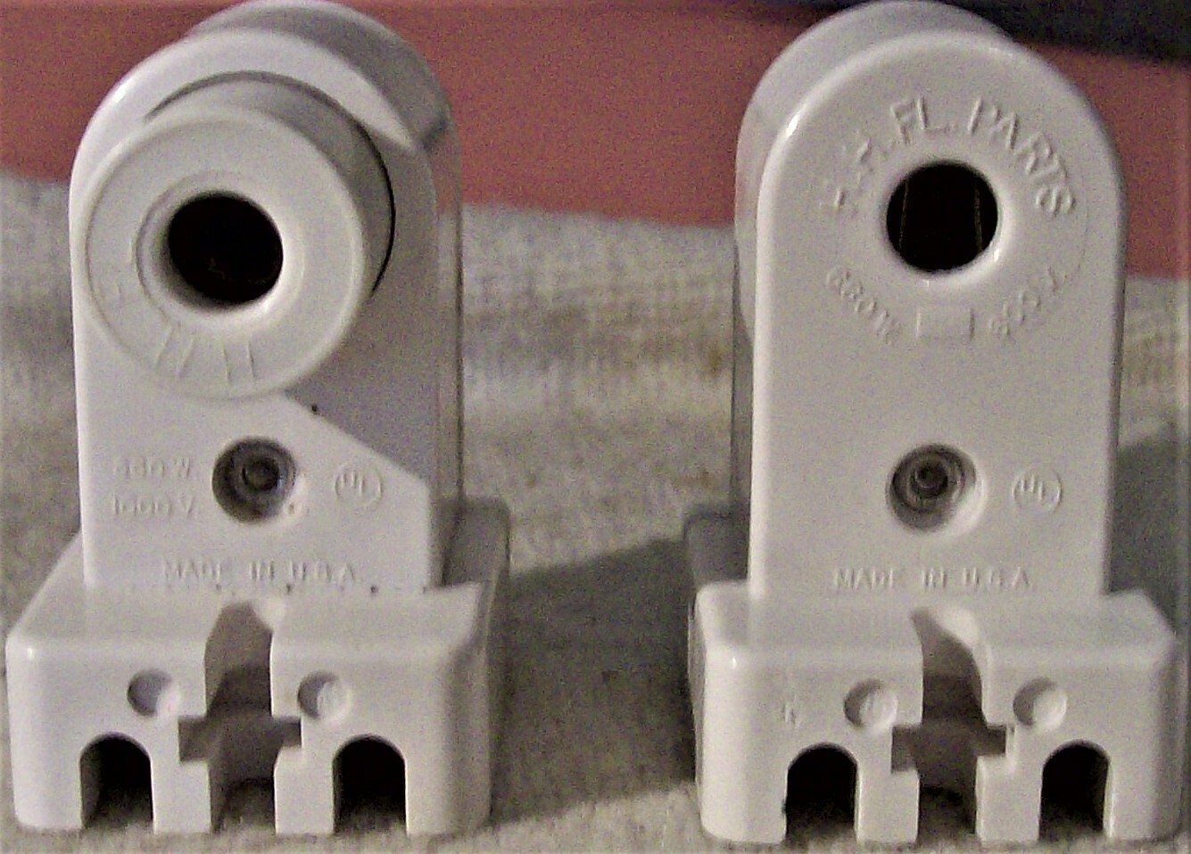 H&H Plunger +Flat Slimline Fluorescent Lamp holders Light Socket T8 T12 SET 2-
