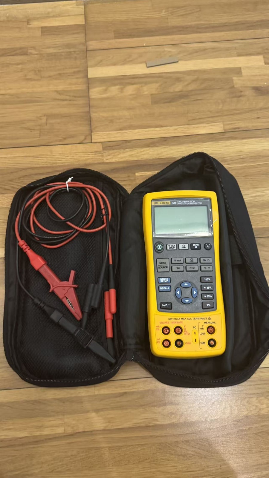 Fluke 725 Multifunction Process Calibrator CALIBRATED !