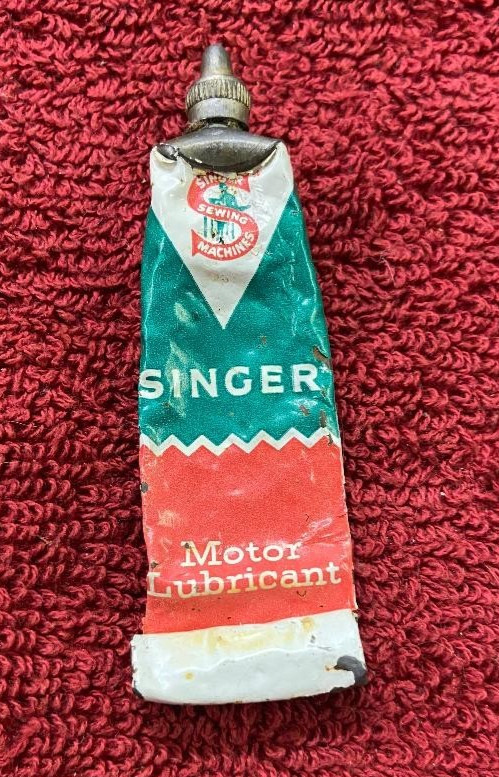 Vintage Tube of Singer Sewing Machine Motor Lubricant Small Tube B32