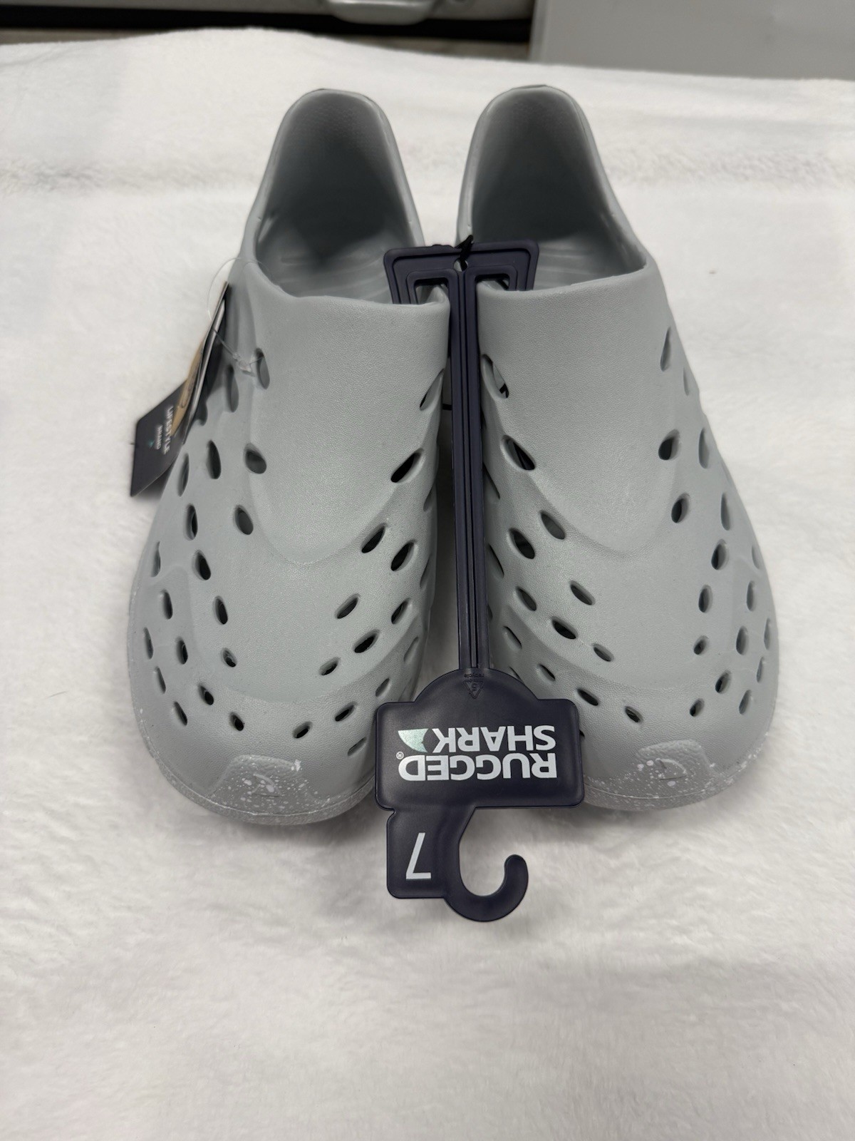 New Rugged Shark Men's Grey Active Slip-On EVA Sandals Size 7 Washable Floatable