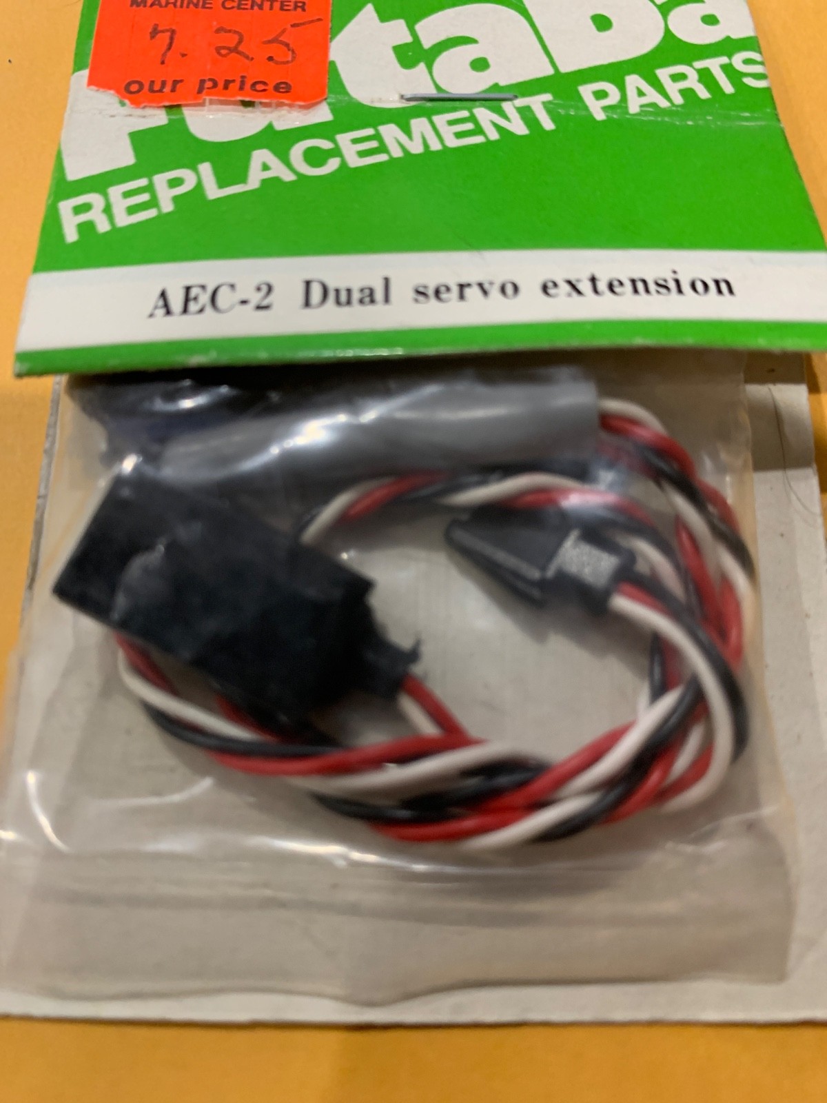 Futaba Dual Servo Extension Part # AEC-2 New Old Stock