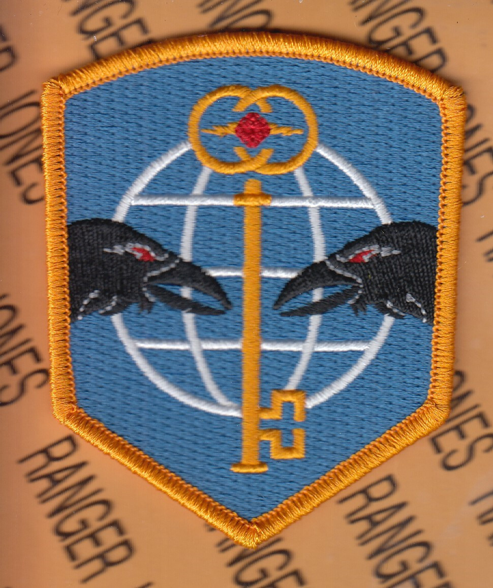 US Army Reserve Interrogation Group USARIG ~3.25" dress uniform patch m/e