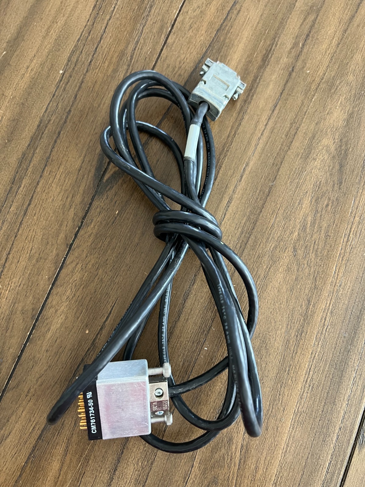 V.35 serial connector CM761734-50 34-pin Winchester V.35 ITU-T