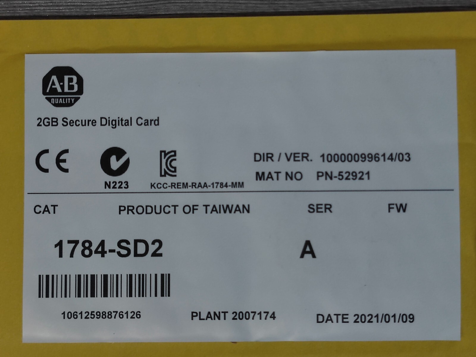 New Factory Sealed Allen-Bradley 1784-SD2 Secure Digital Memory Card 2GB 1784SD2